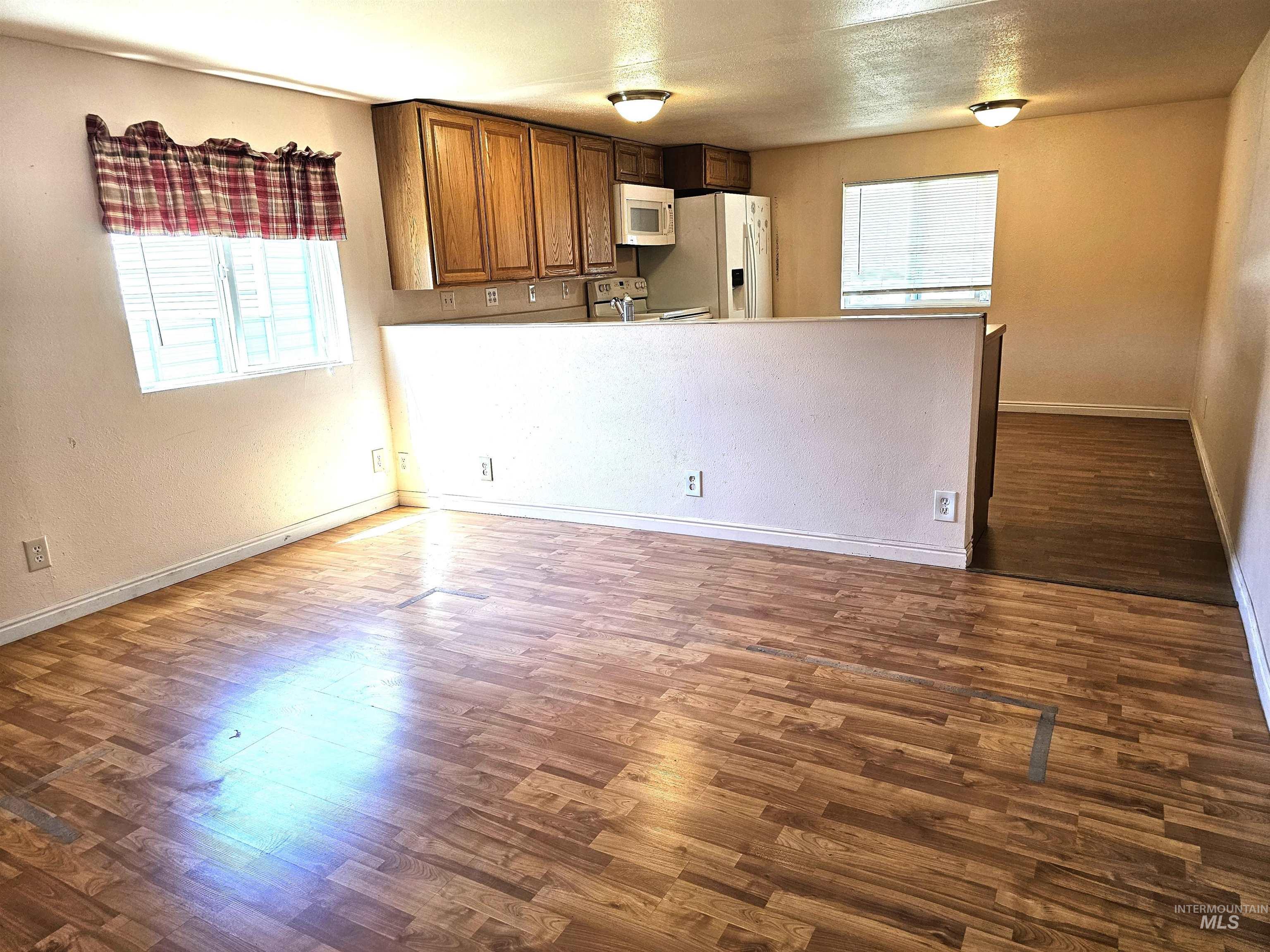 1414 Parke View Property Photo 3