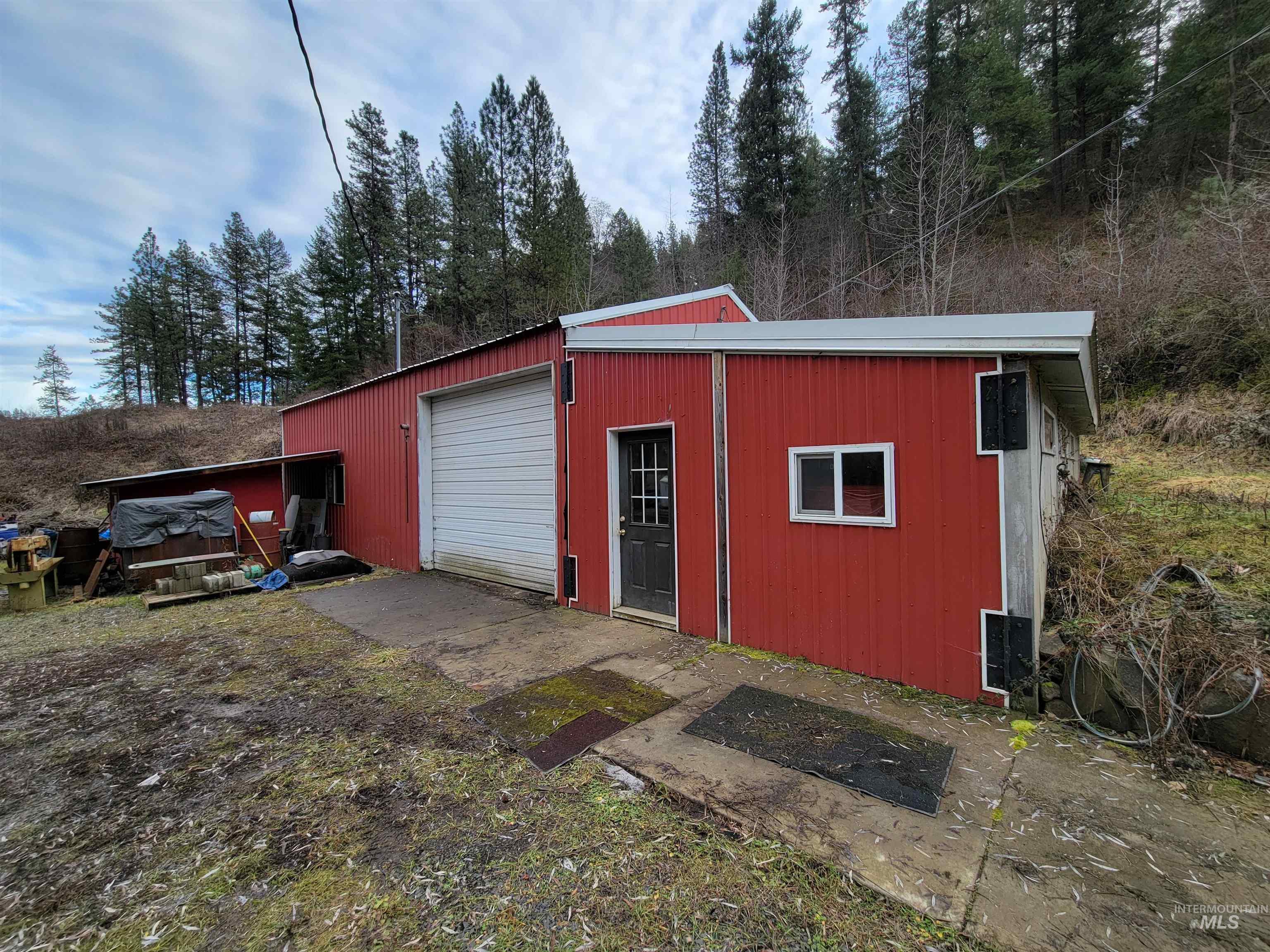 46582 Highway 12 Property Photo 26