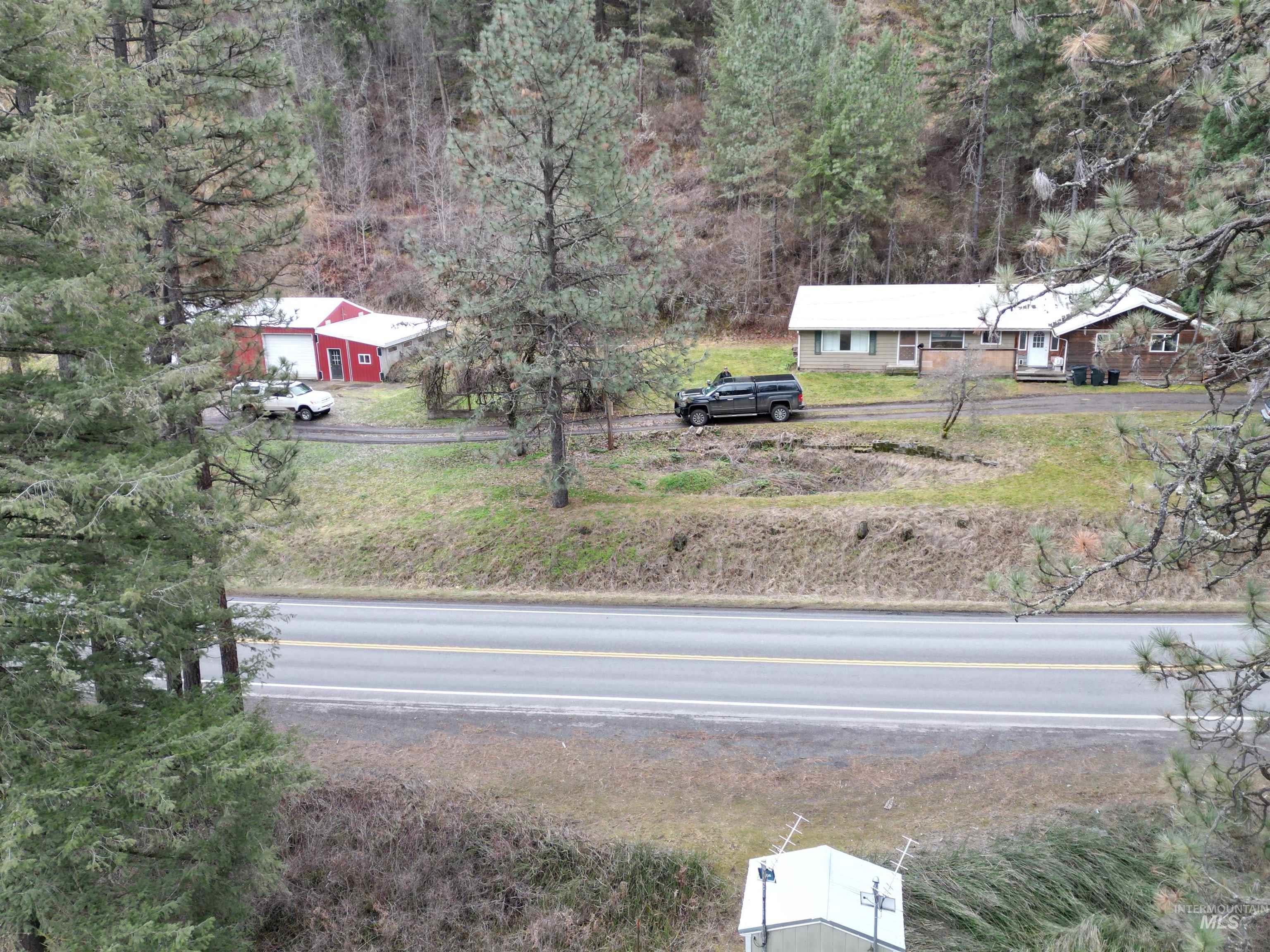 46582 Highway 12 Property Photo 32