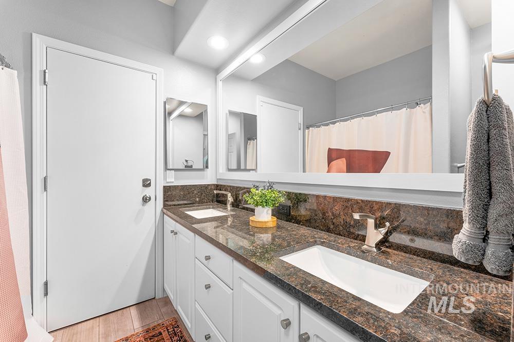 1306 E Braemere Rd Property Photo 17