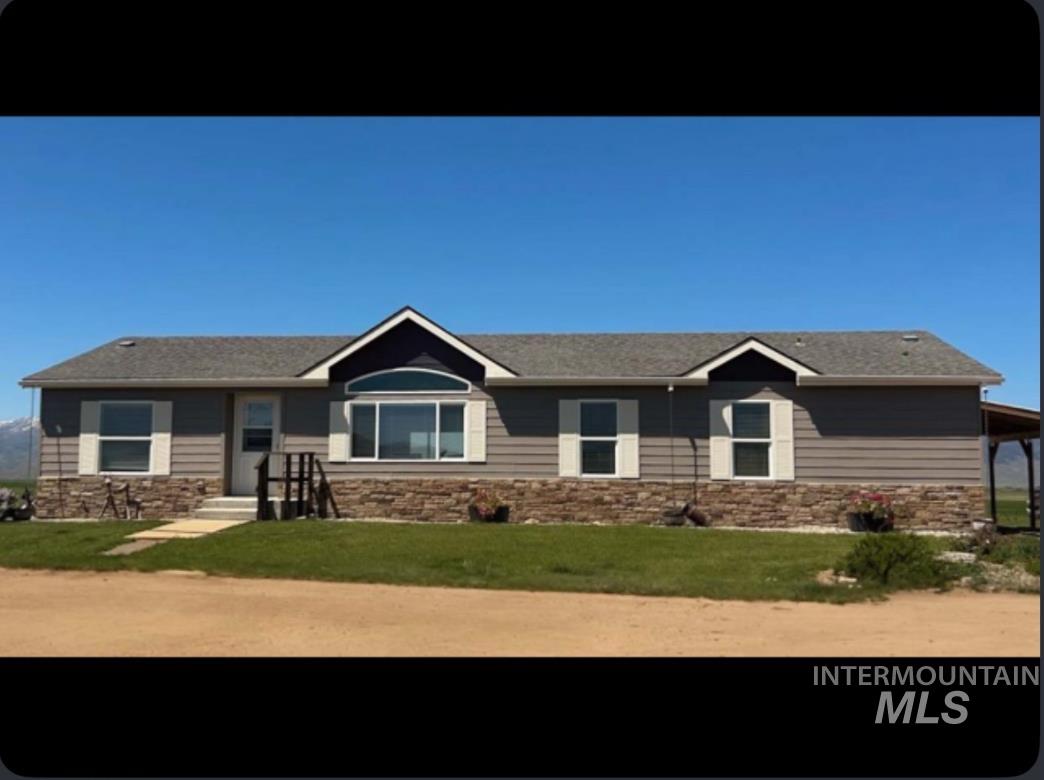 16 E 300 S Property Photo 1