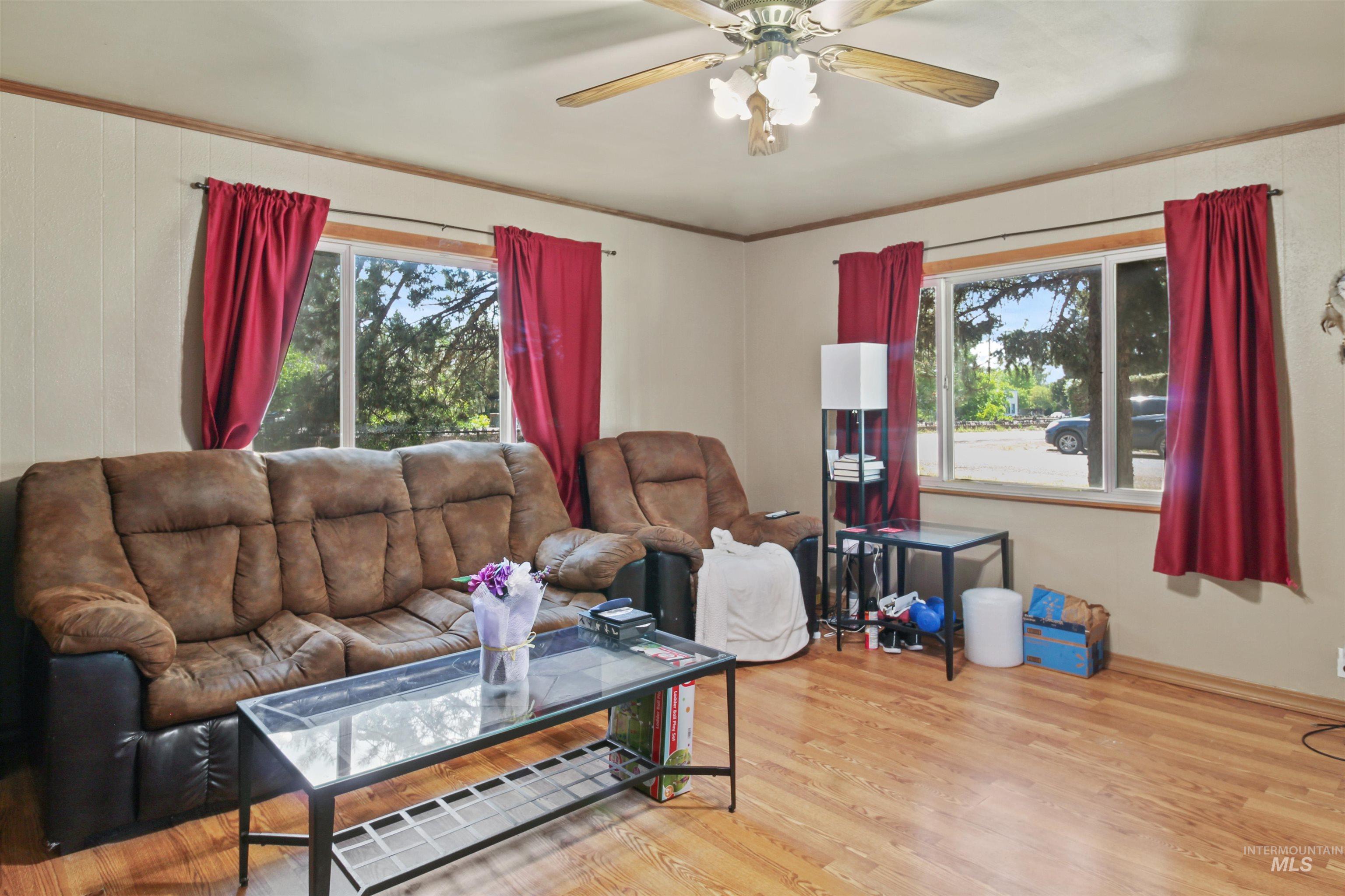 646 Montana Street Property Photo 6