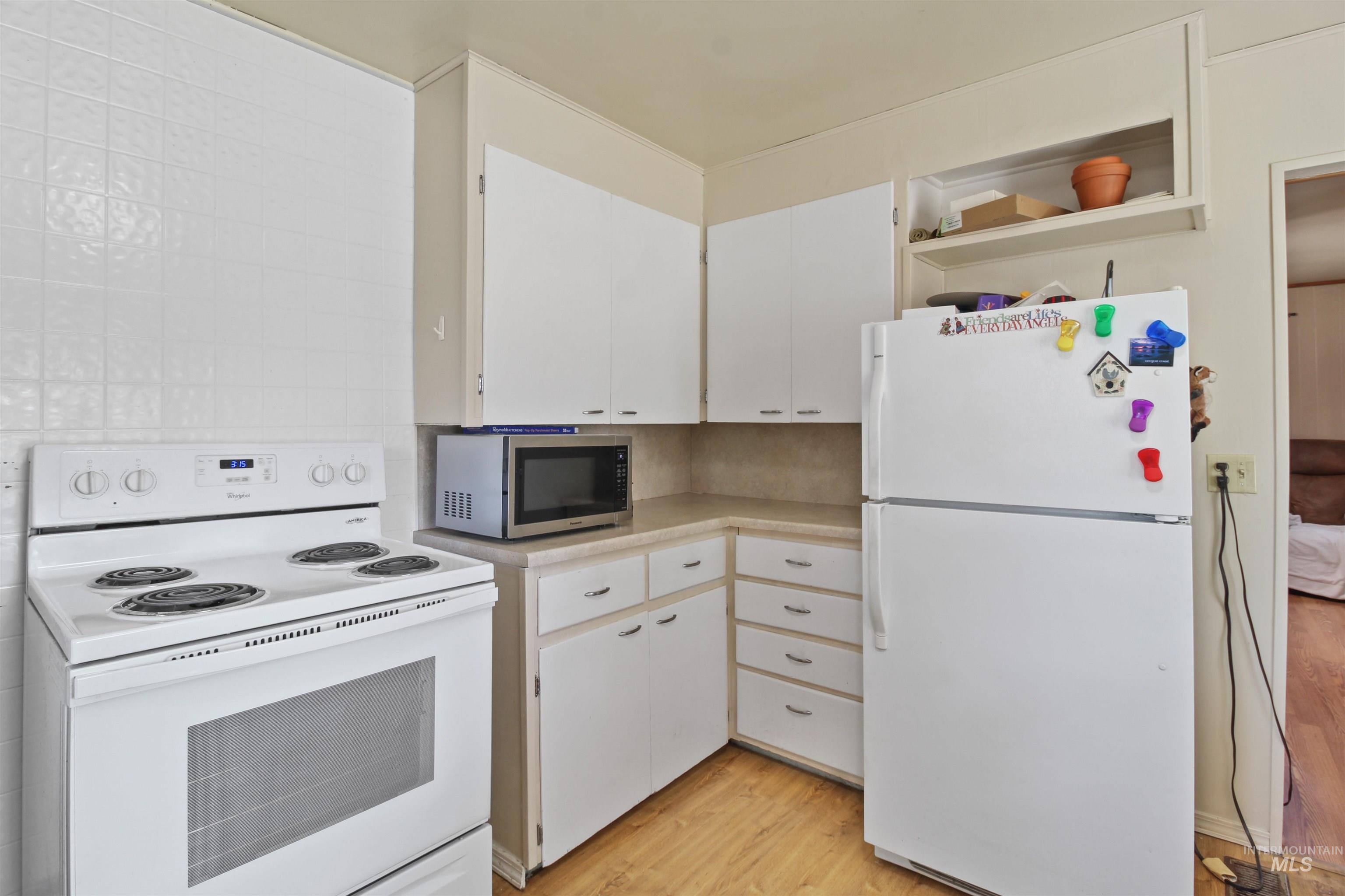 646 Montana Street Property Photo 11