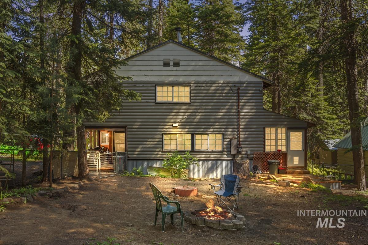 654 Bings Road Property Photo 2