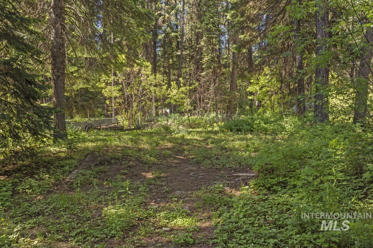 654 Bings Road Property Photo 4