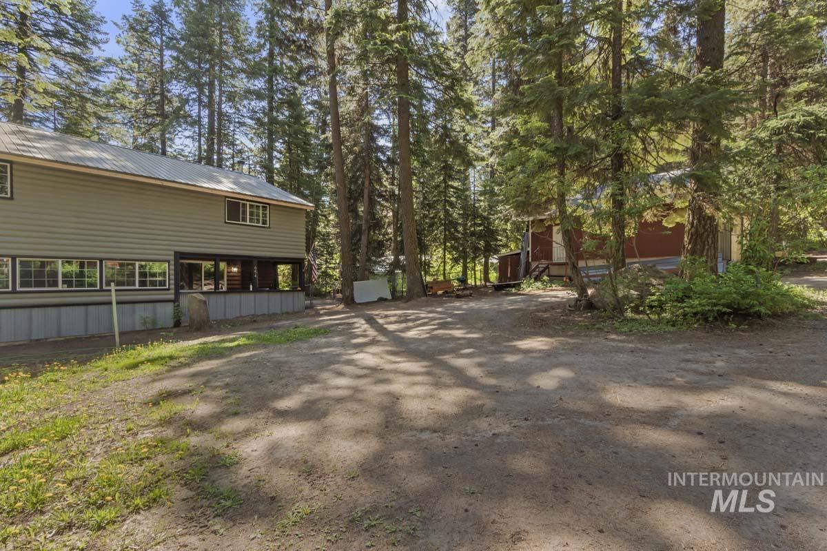 654 Bings Road Property Photo 5