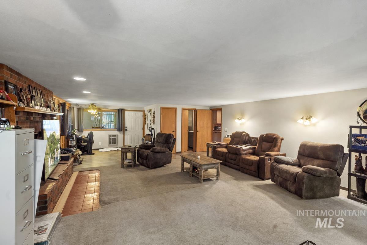 654 Bings Road Property Photo 11