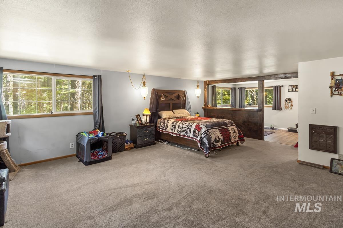 654 Bings Road Property Photo 14