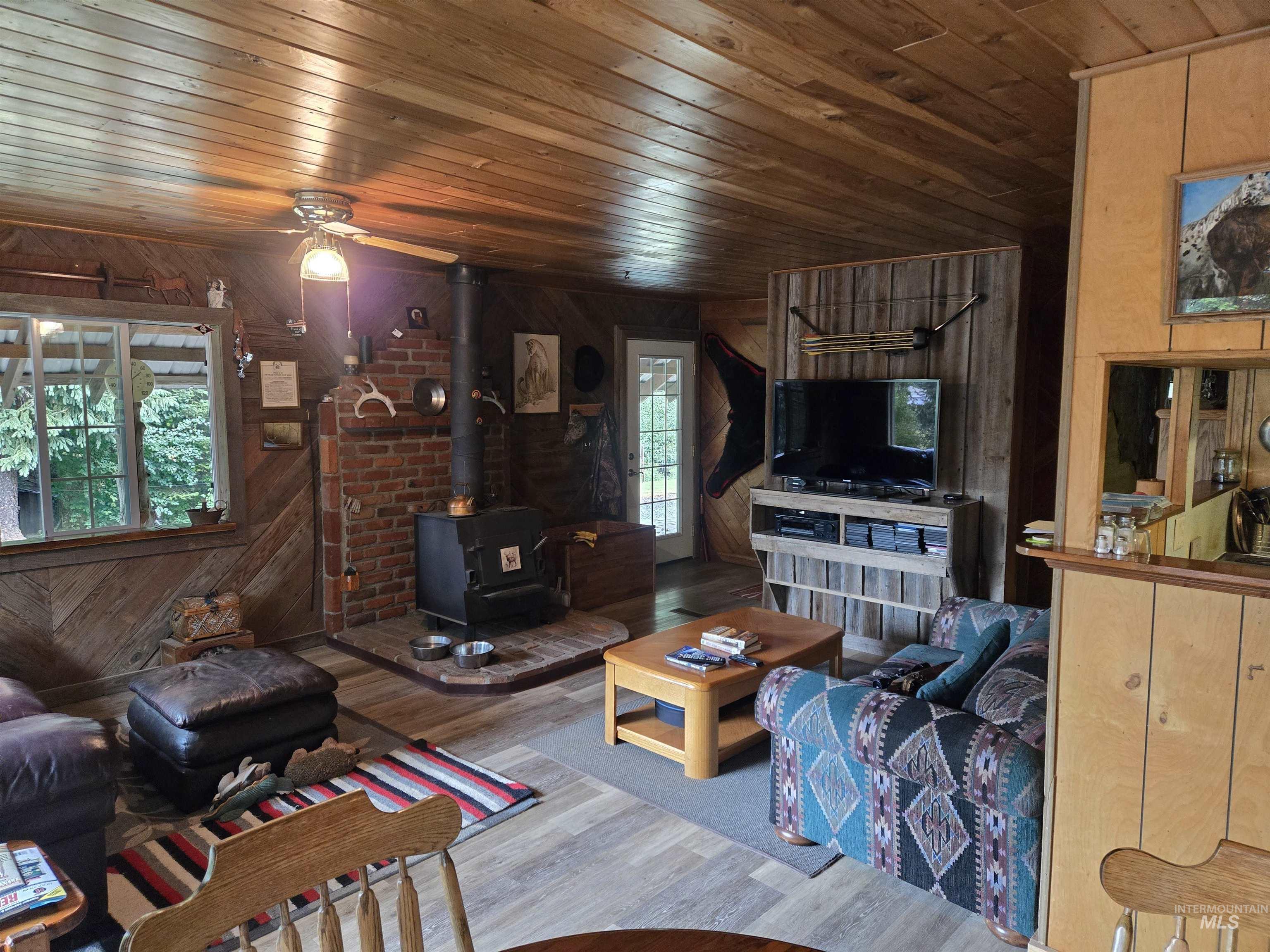 22848 Hwy 11 Property Photo 5