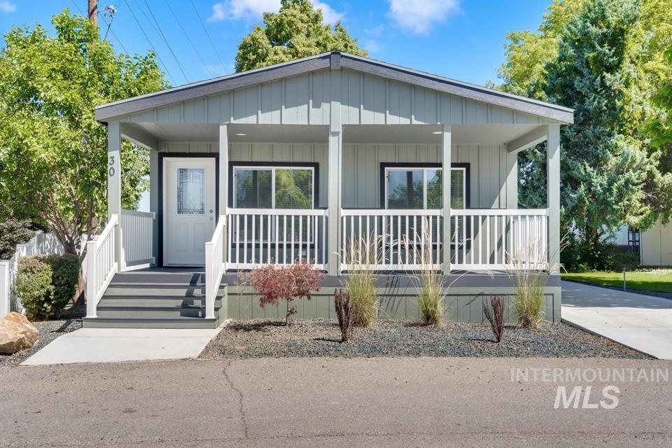 1220 N 4th Street Property Photo 1