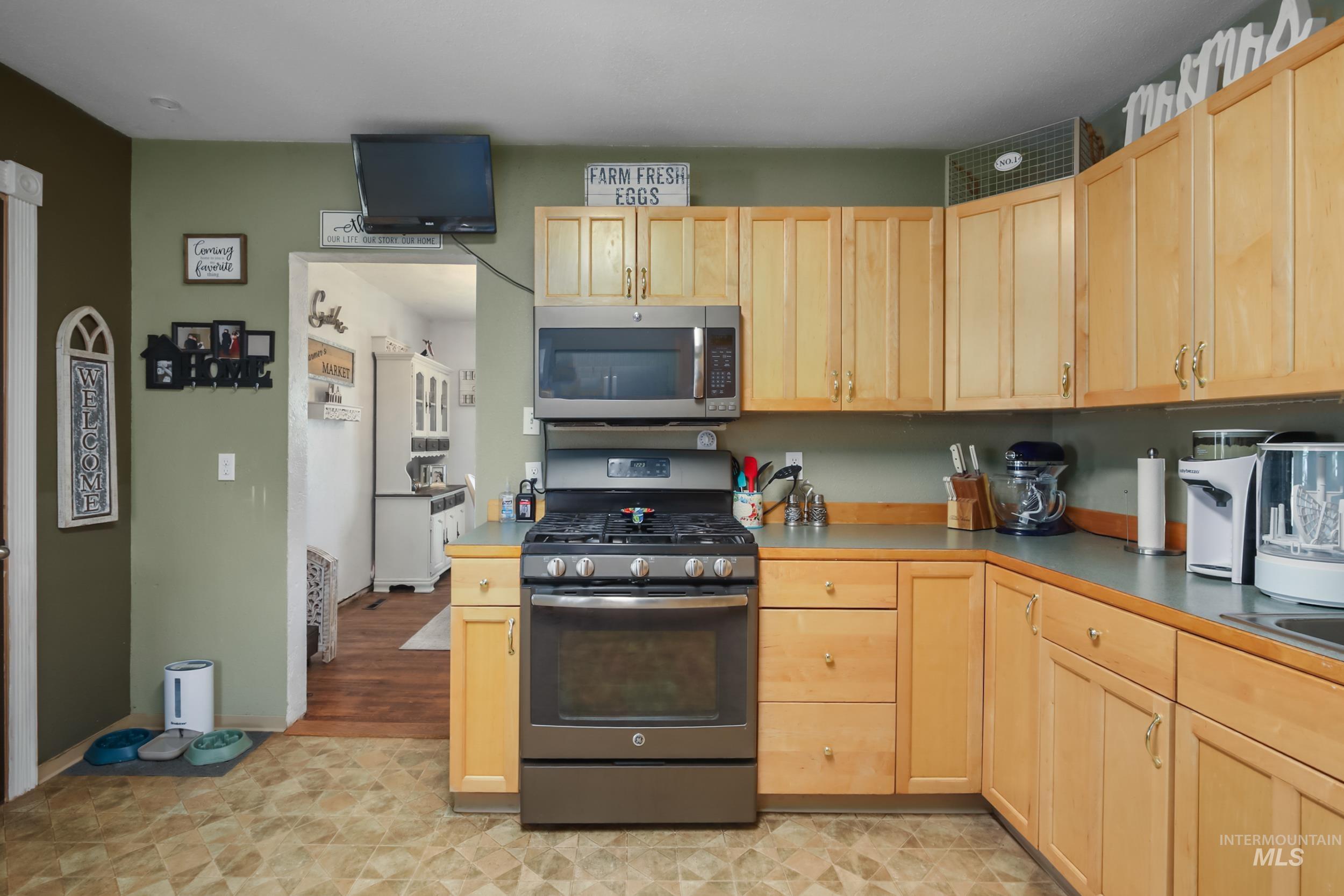 1501 Cedar Ave. Property Photo 7