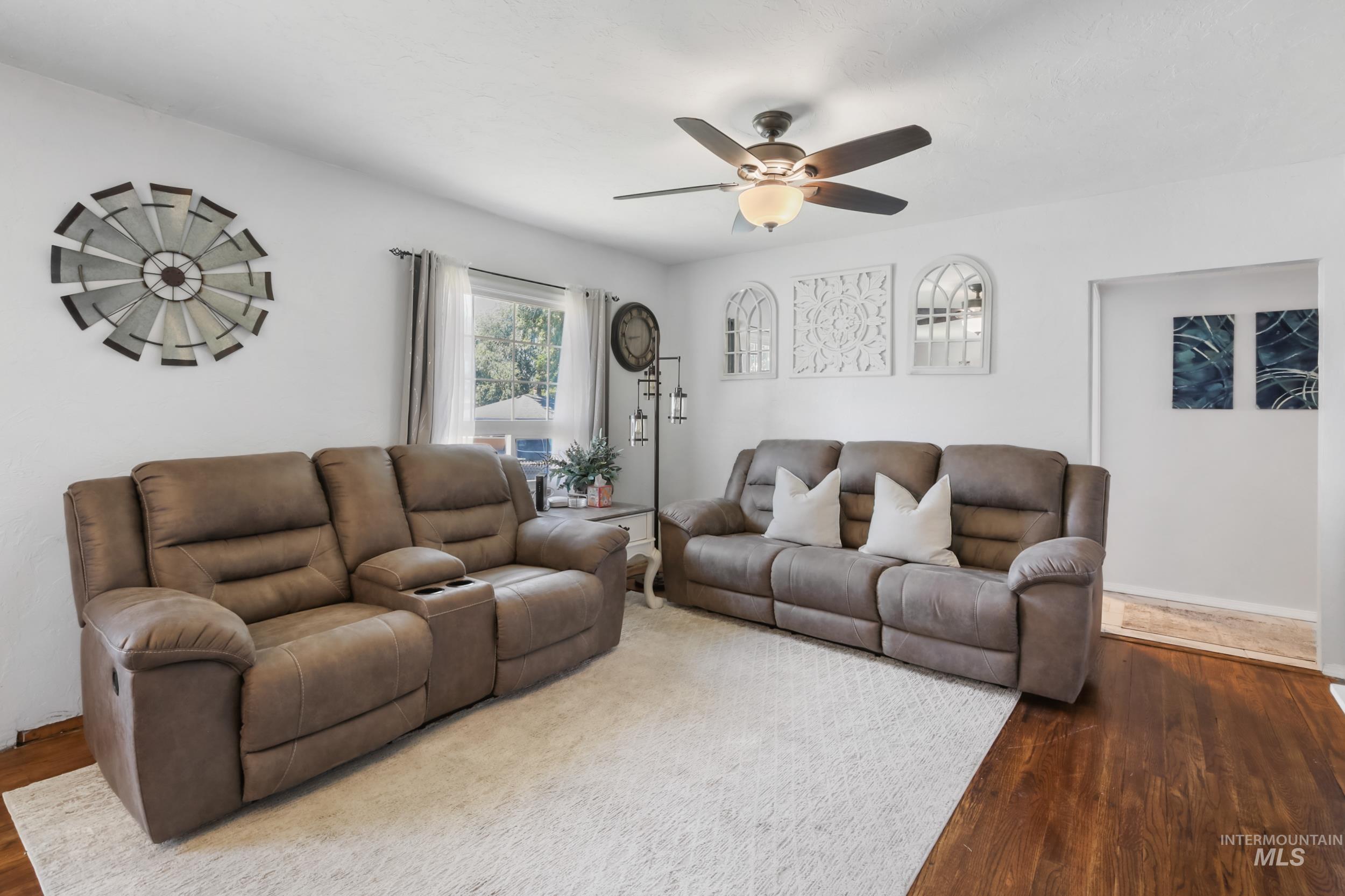 1501 Cedar Ave. Property Photo 12