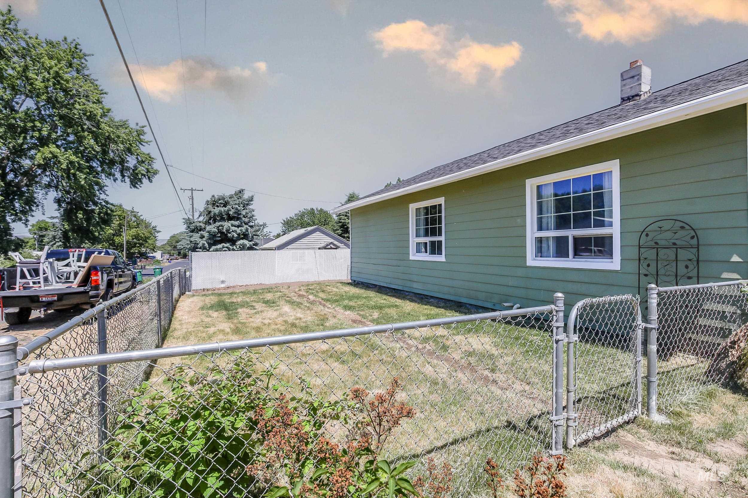 1501 Cedar Ave. Property Photo 27