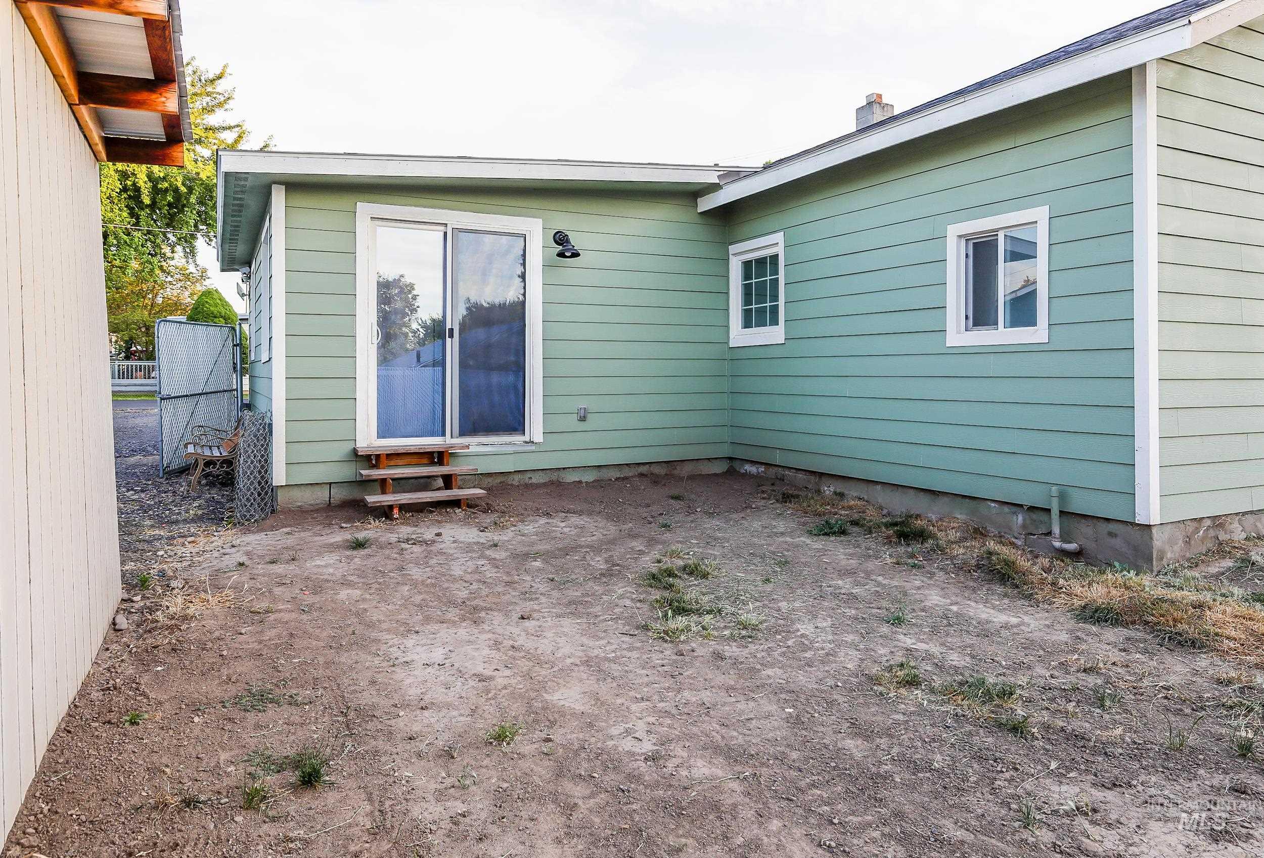 1501 Cedar Ave. Property Photo 28