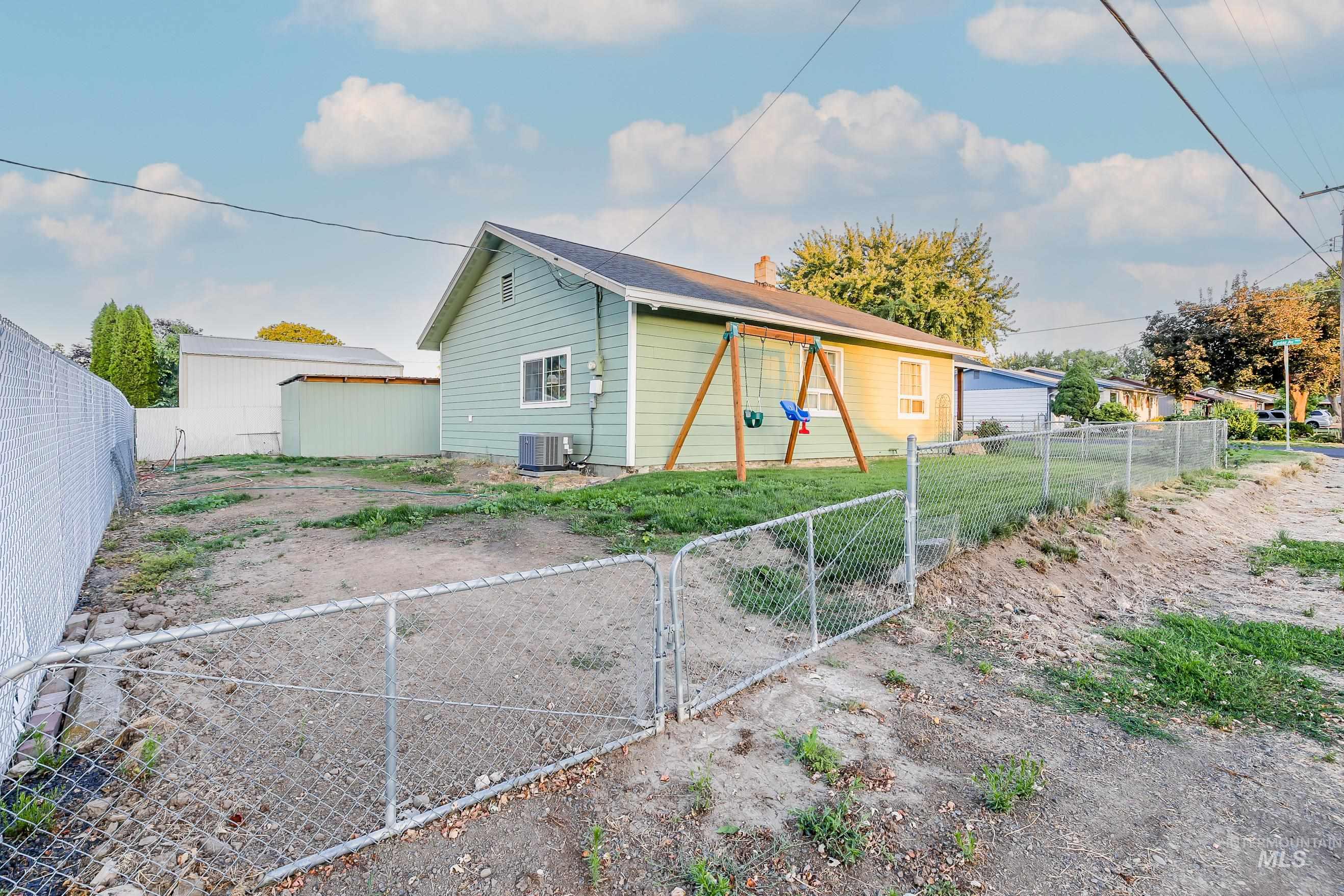 1501 Cedar Ave. Property Photo 30