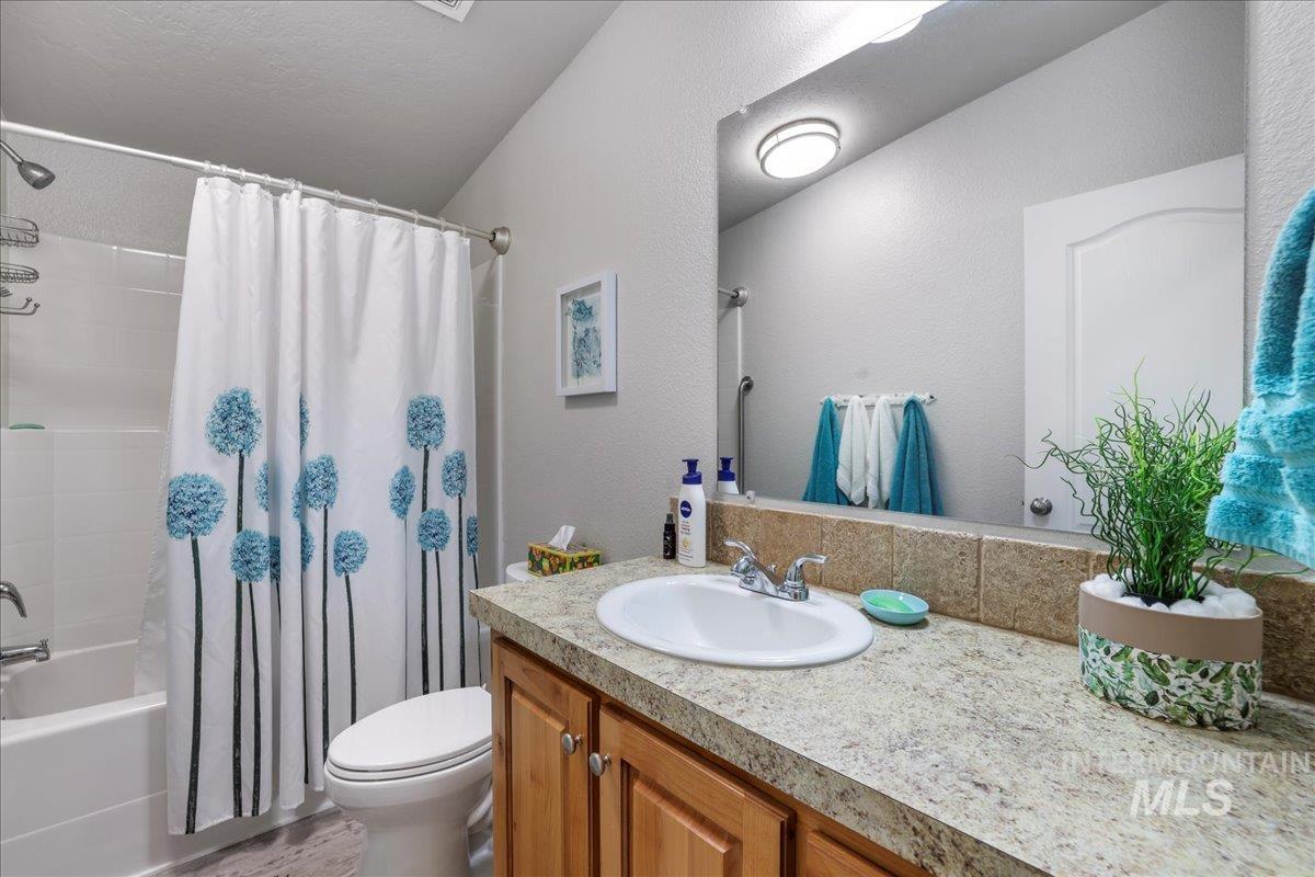 910 Moonglo Rd. Property Photo 14
