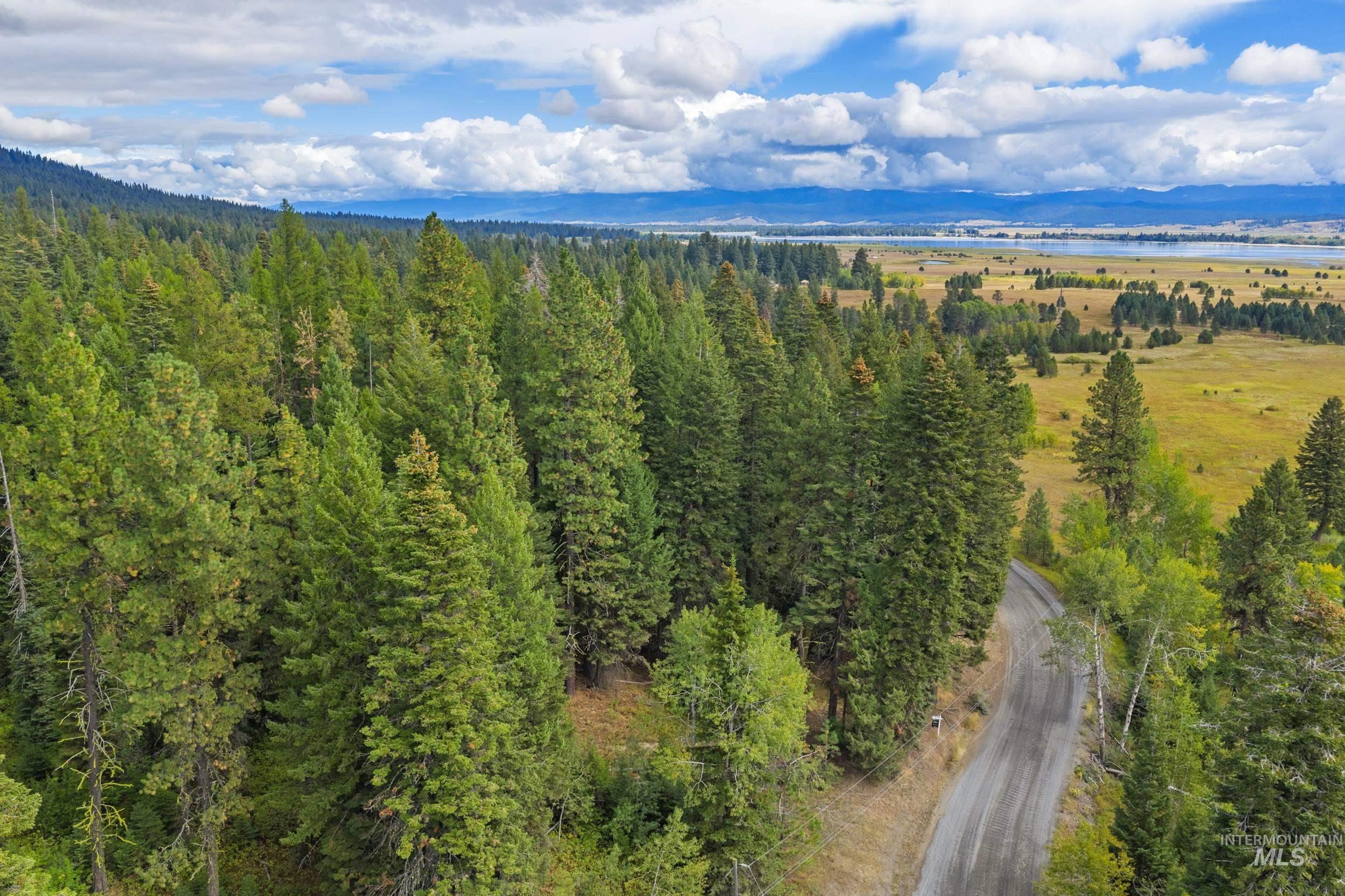 1705 W Mountain Rd Property Photo 4