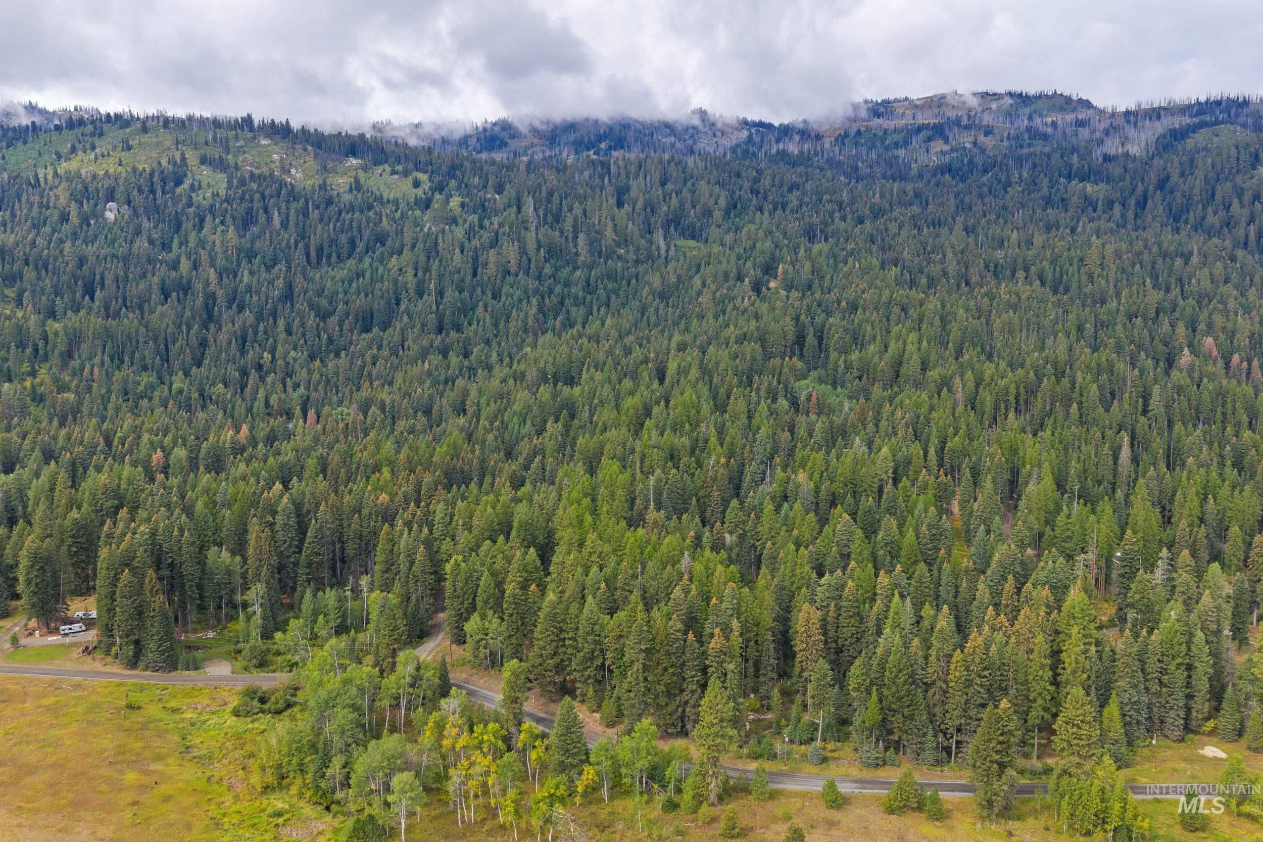 1705 W Mountain Rd Property Photo 5