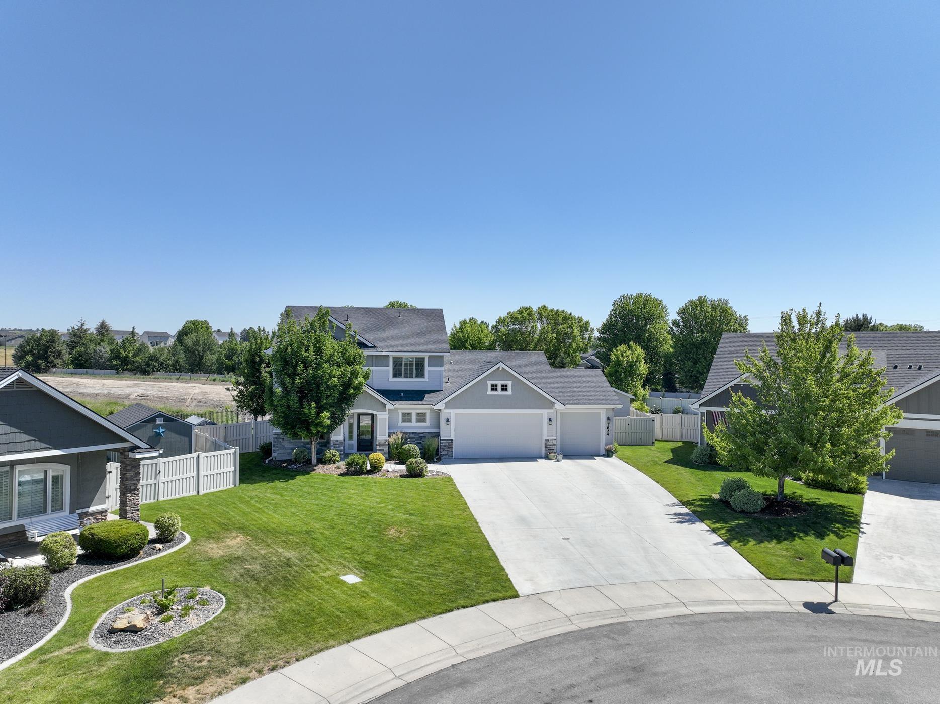 1824 N Watershed Property Photo 1