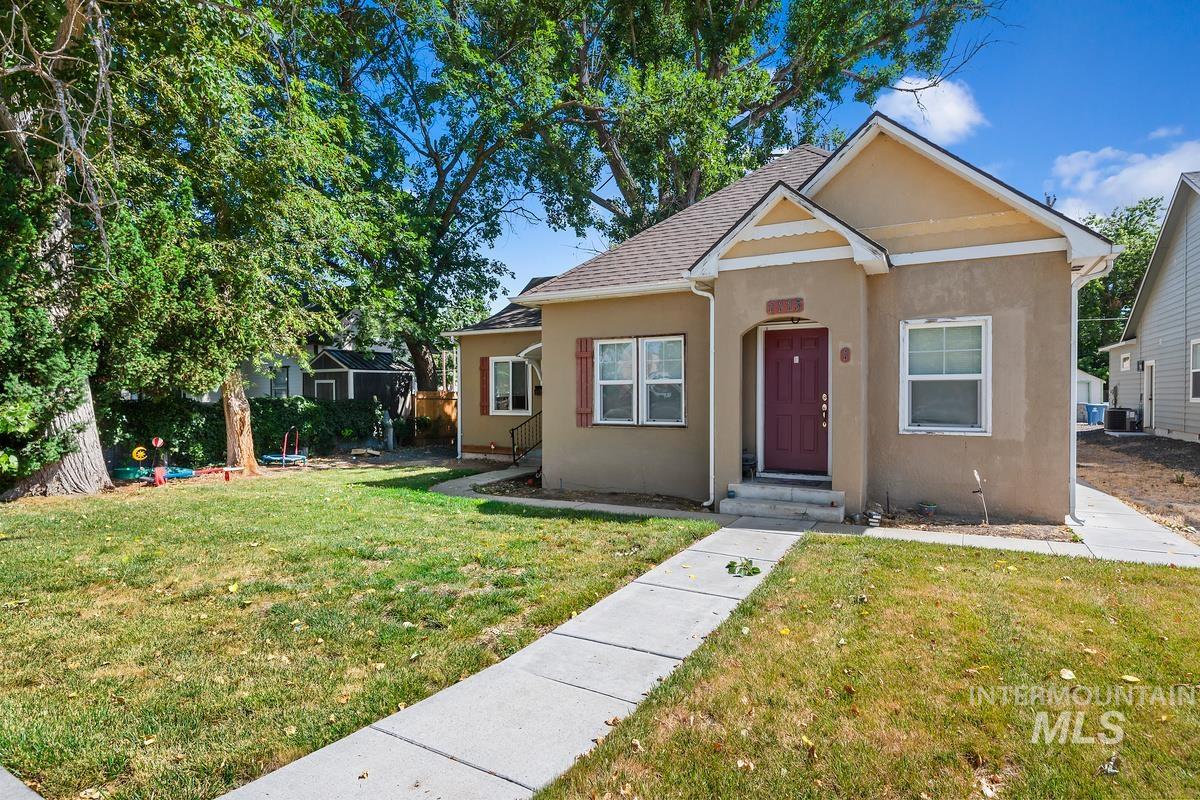 1113 Blaine St Property Photo 4