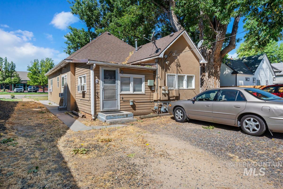1113 Blaine St Property Photo 6