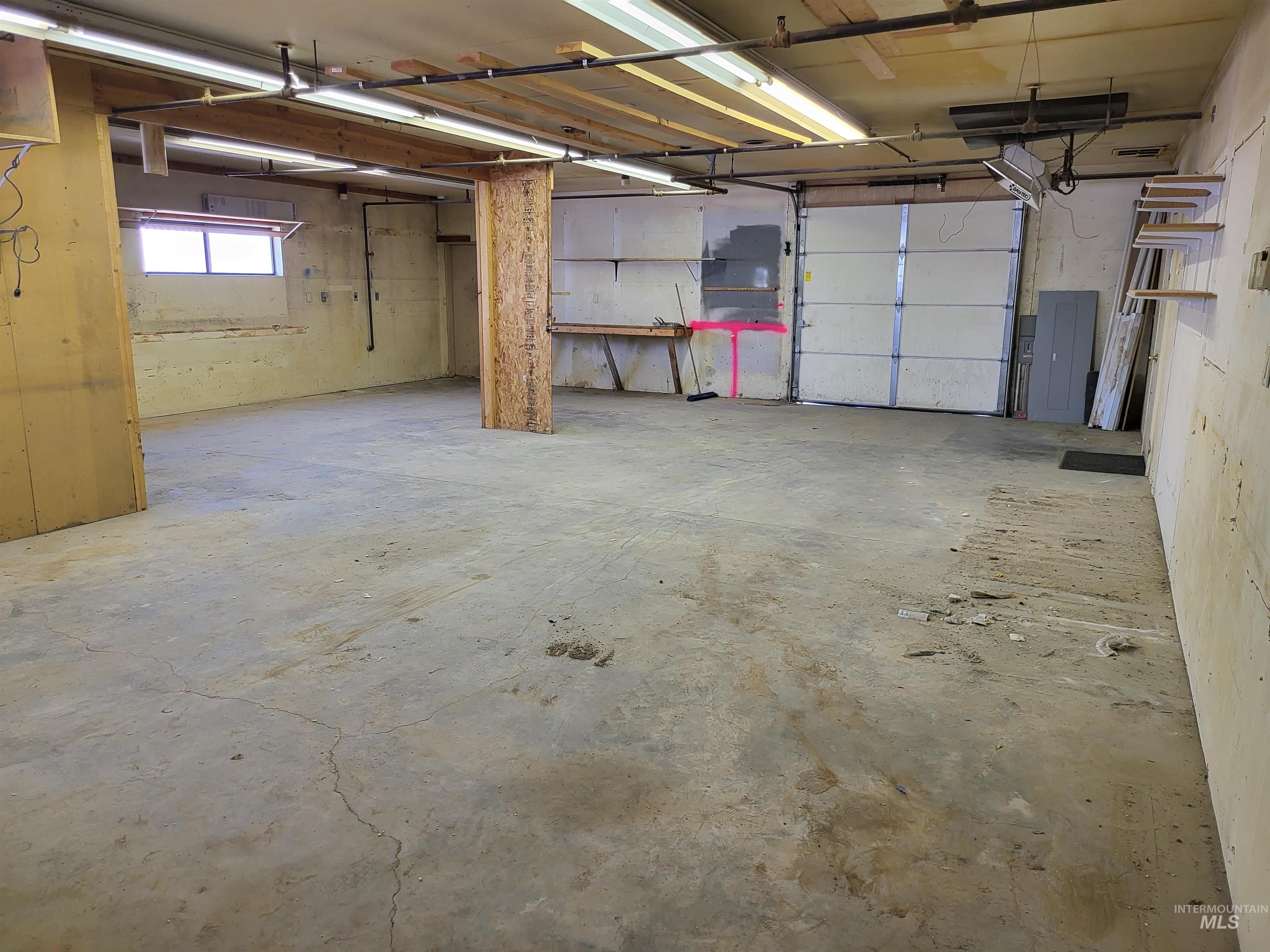 2433 Rostron Circle Property Photo 15