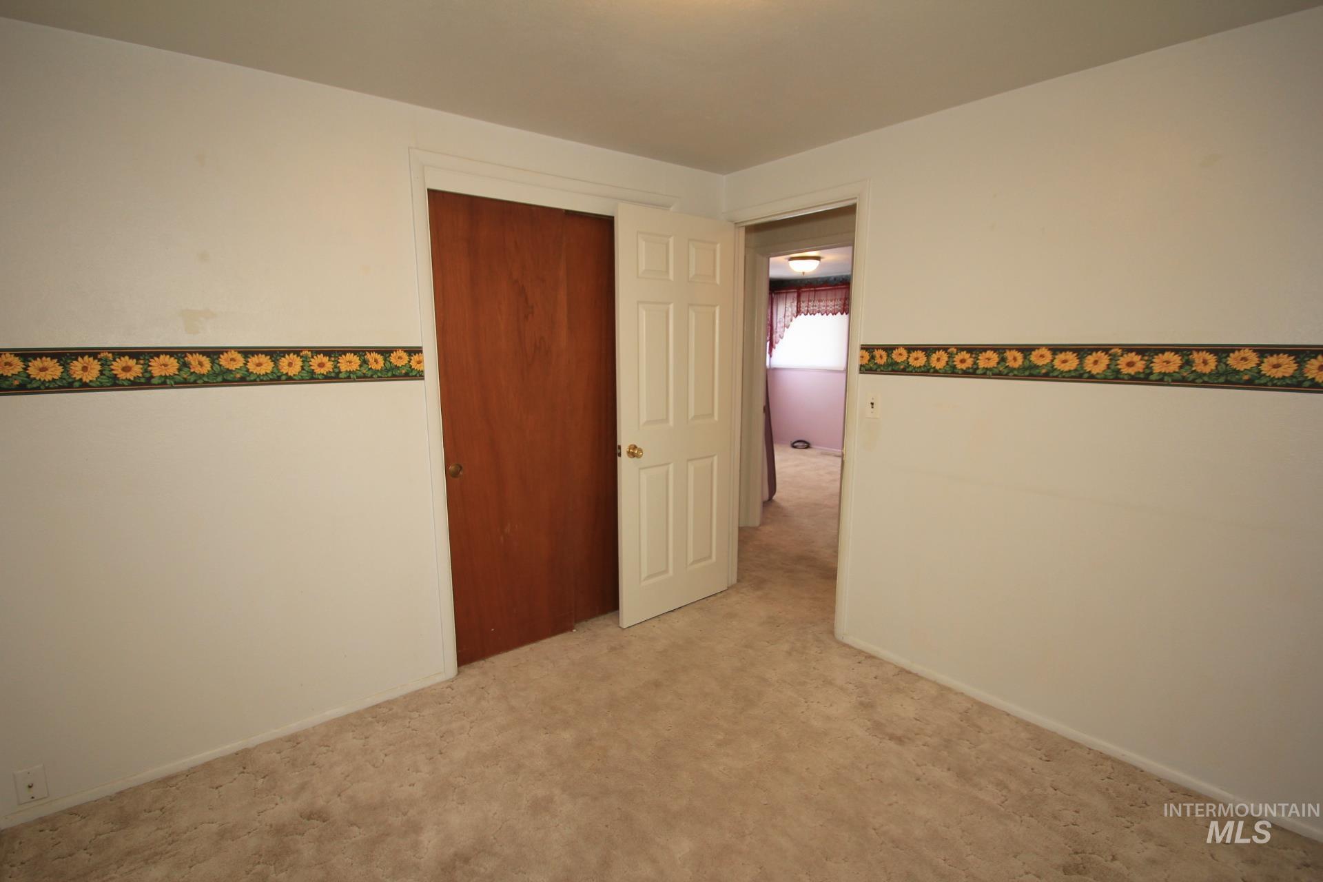 7644 W Cambridge Dr. Property Photo 13