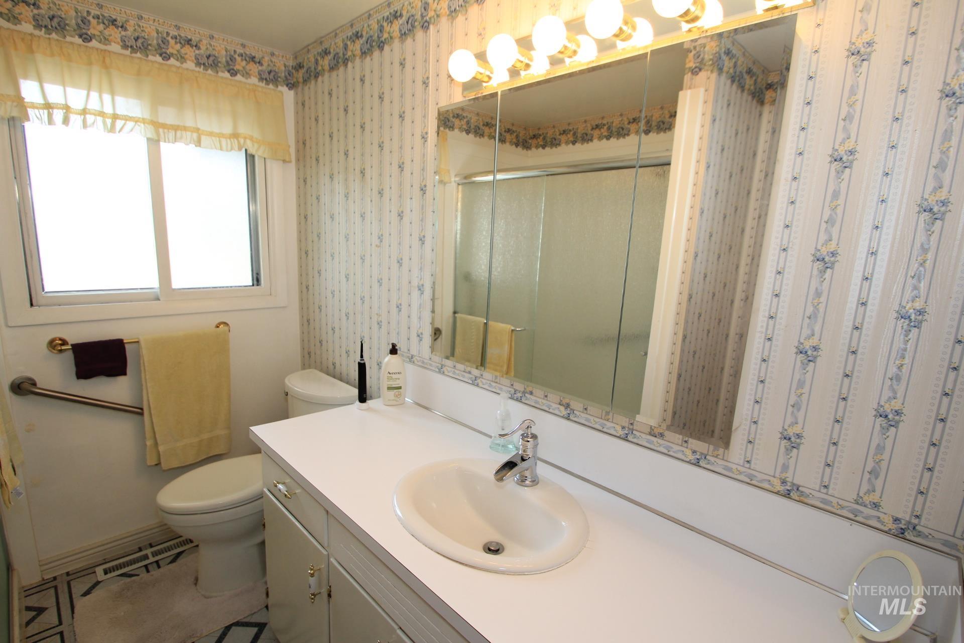 7644 W Cambridge Dr. Property Photo 14