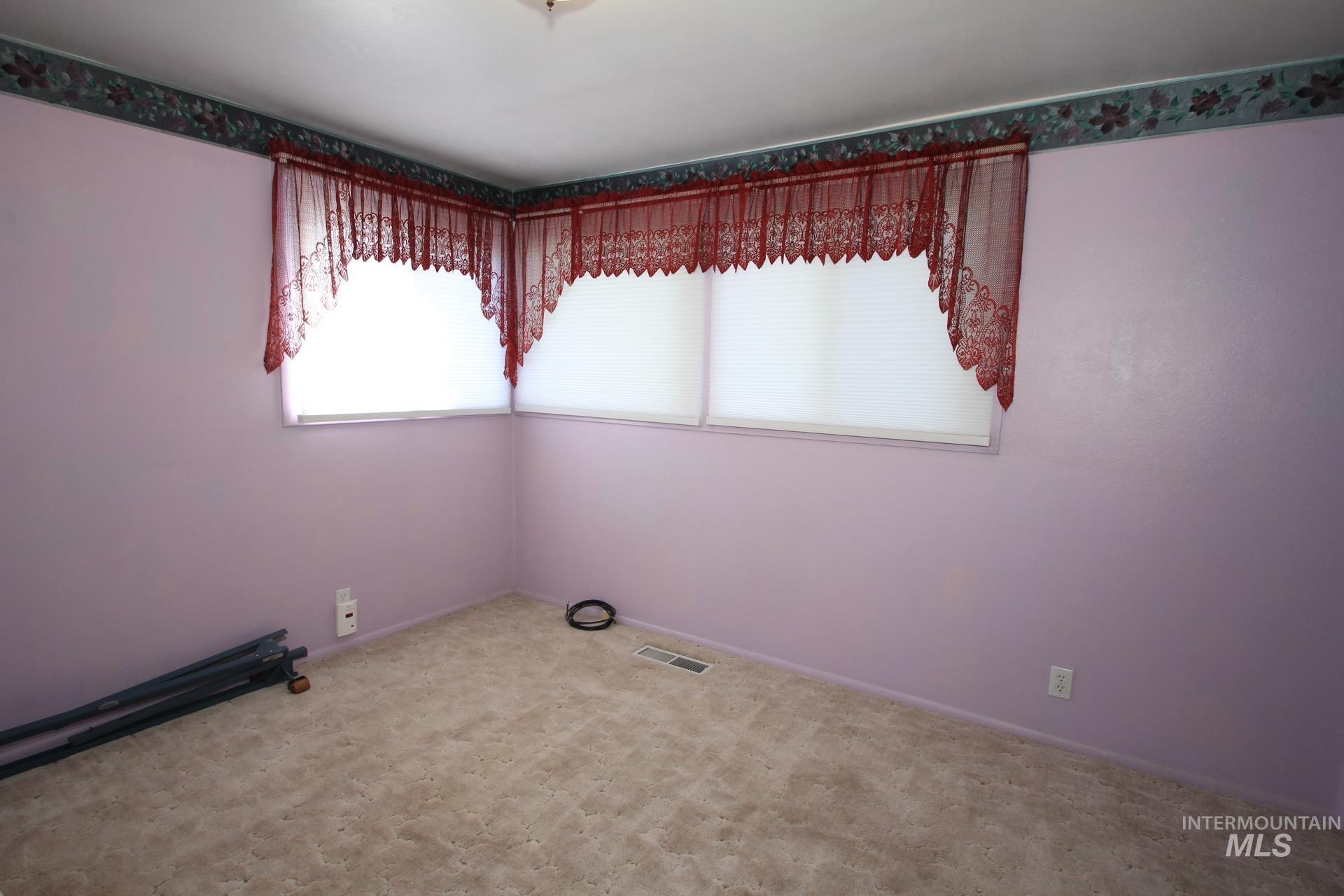 7644 W Cambridge Dr. Property Photo 15