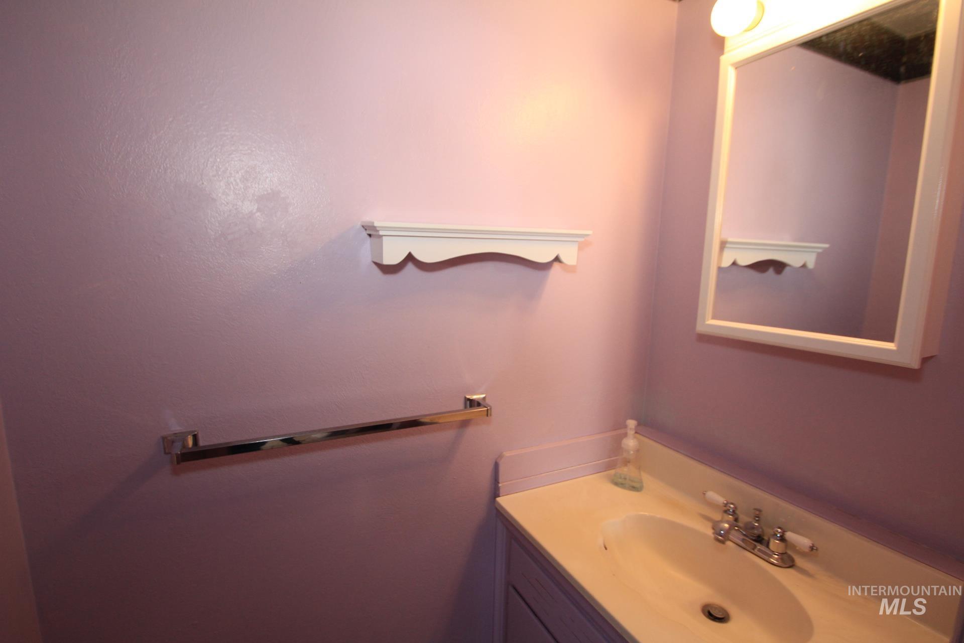 7644 W Cambridge Dr. Property Photo 17