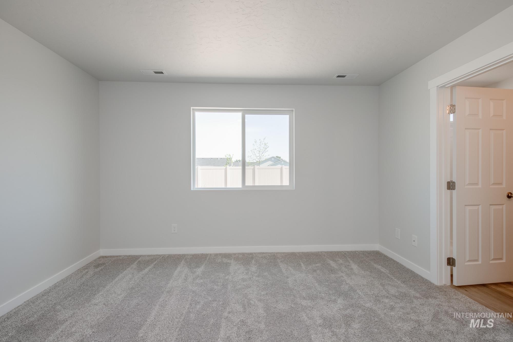 11052 Newton St Property Photo 14