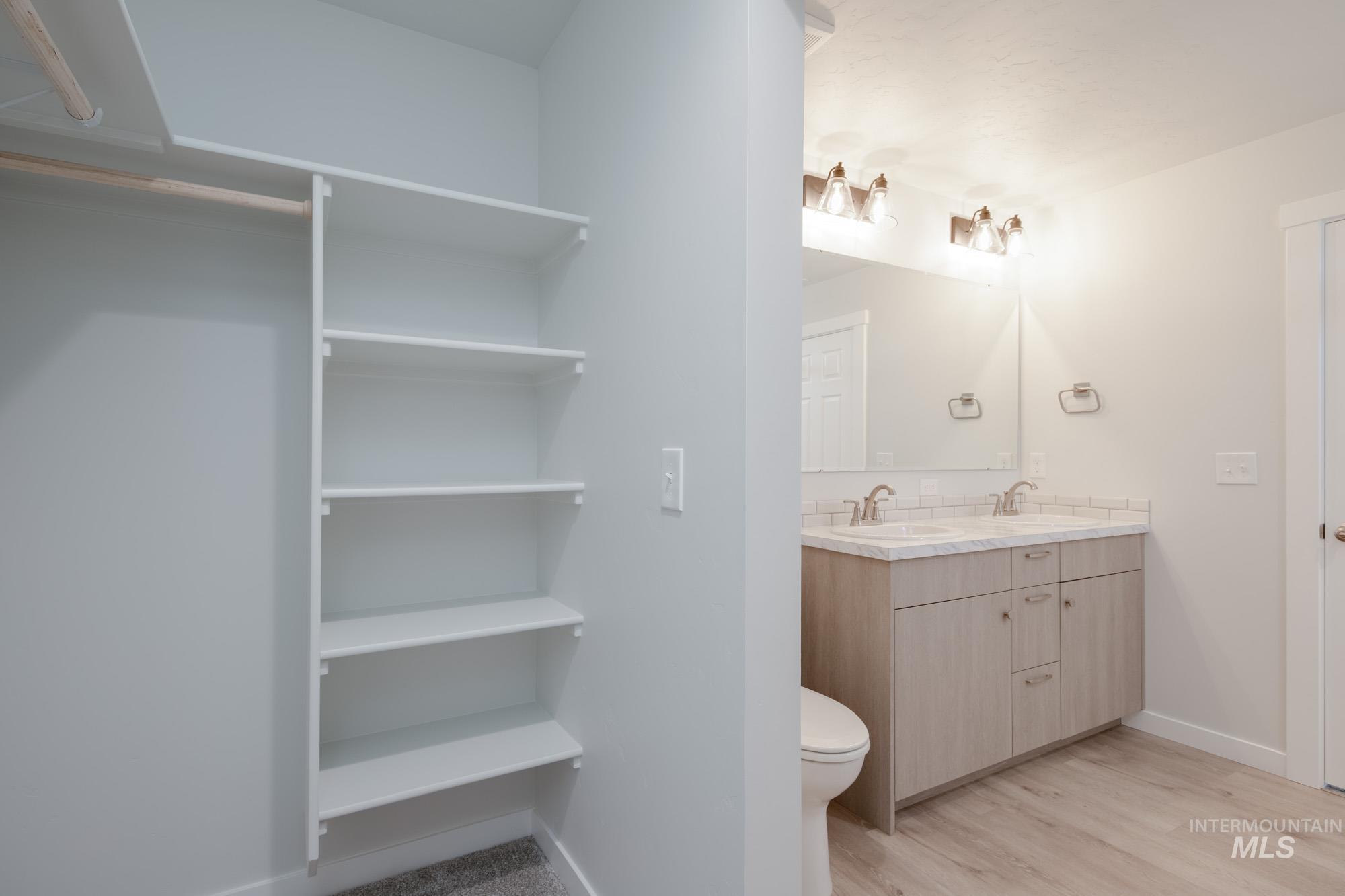 11052 Newton St Property Photo 16