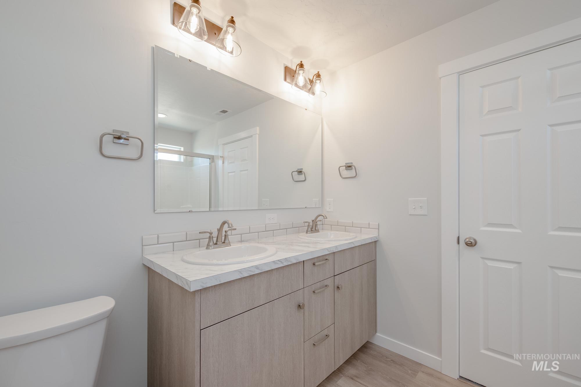 11052 Newton St Property Photo 17