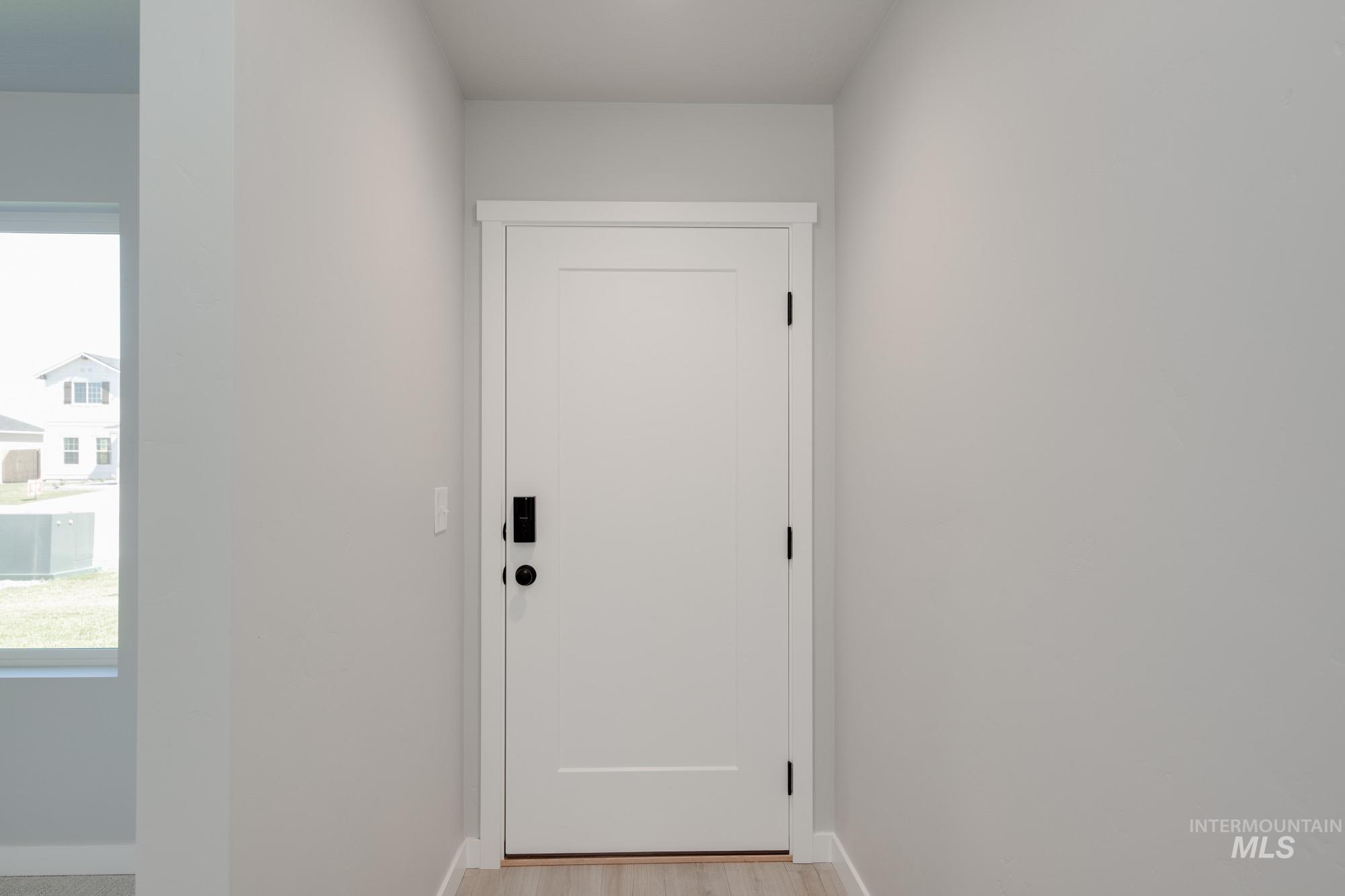 13709 Oliver Street Property Photo 3