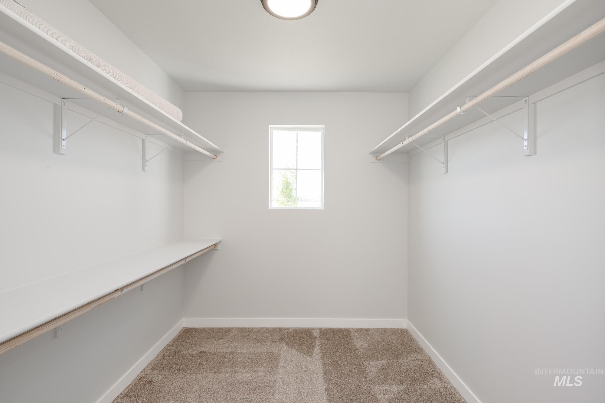 13684 Higley Court Property Photo 17