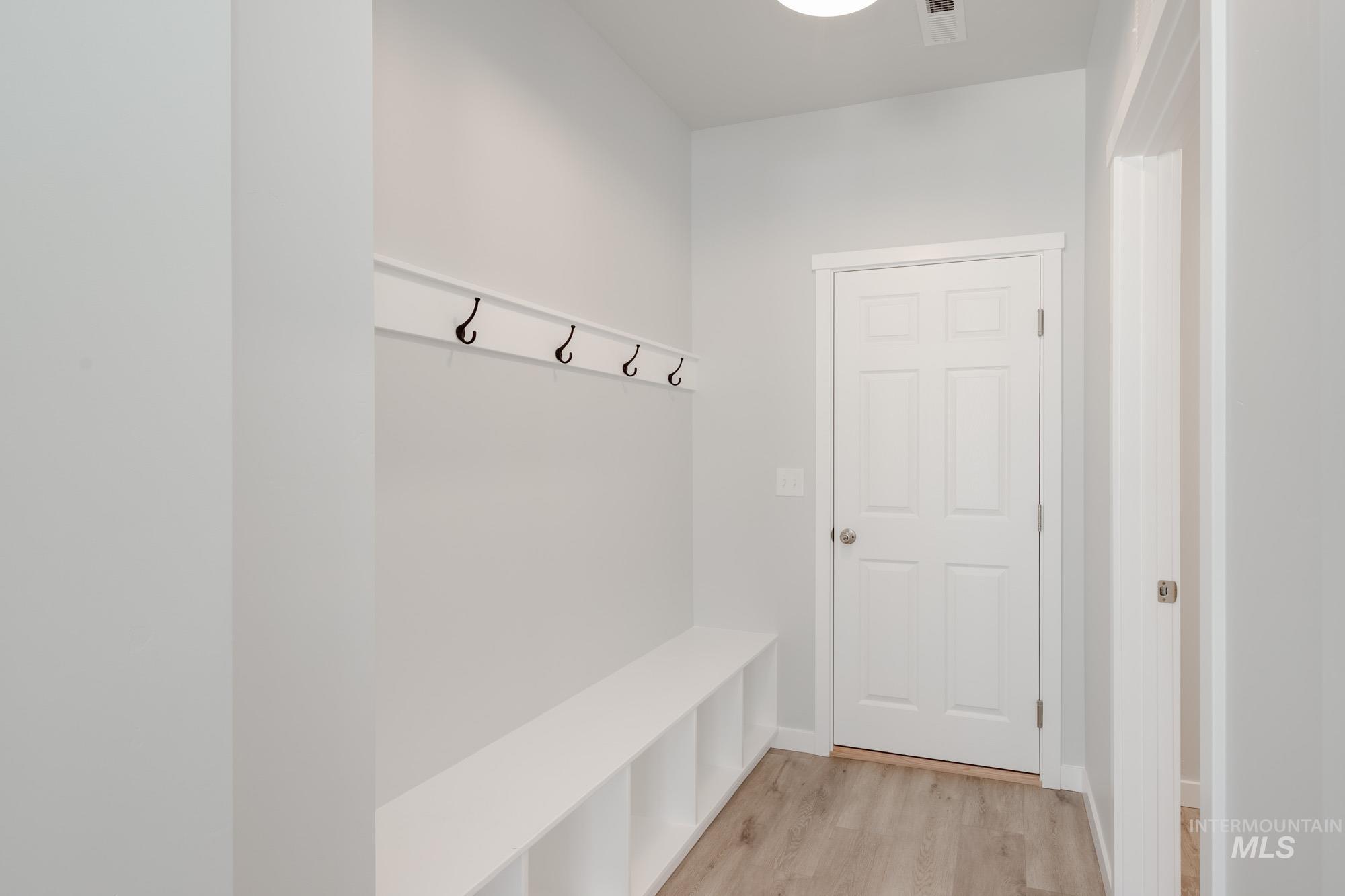 13684 Higley Court Property Photo 20