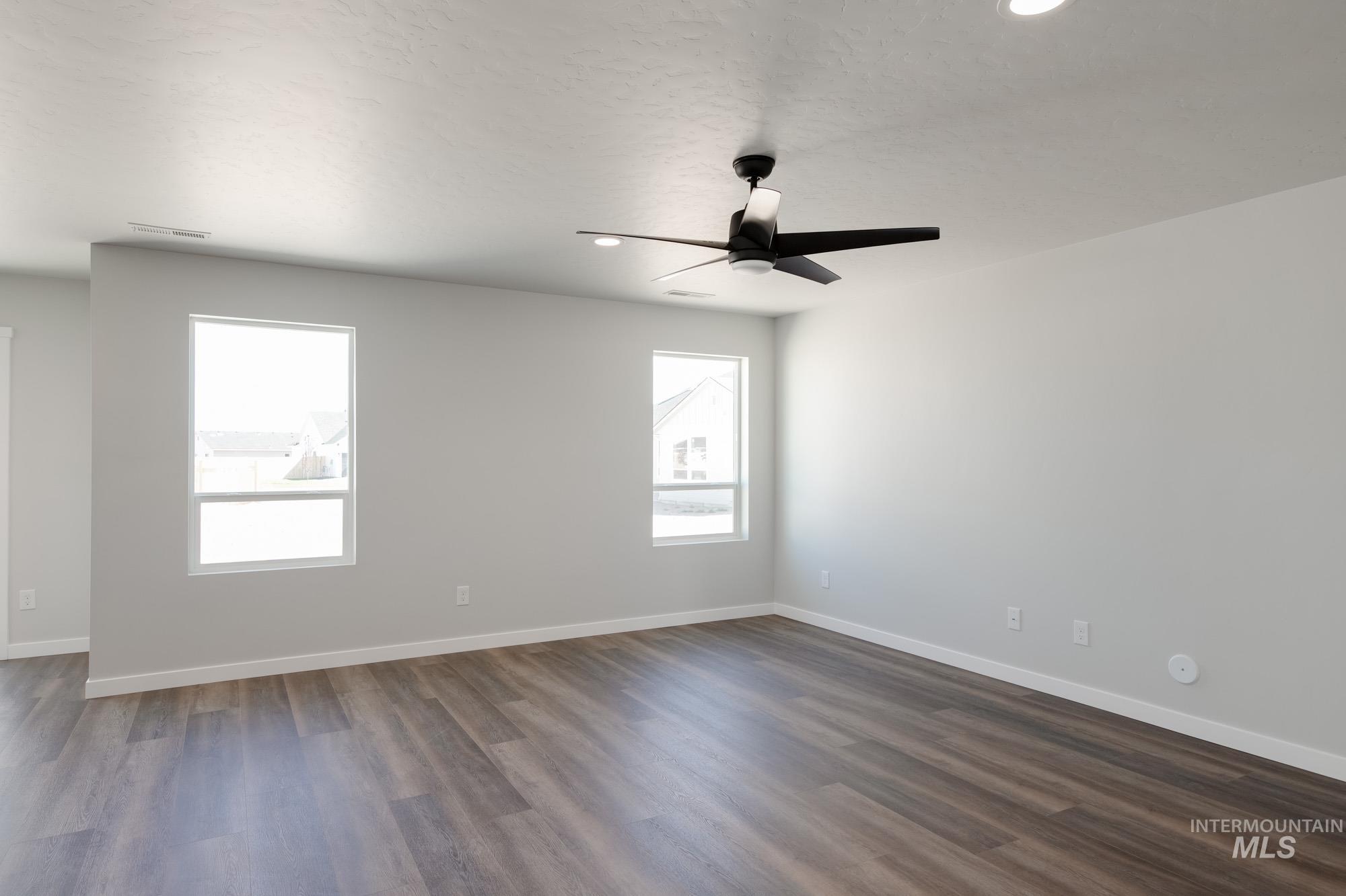 13700 Higley Court Property Photo 12