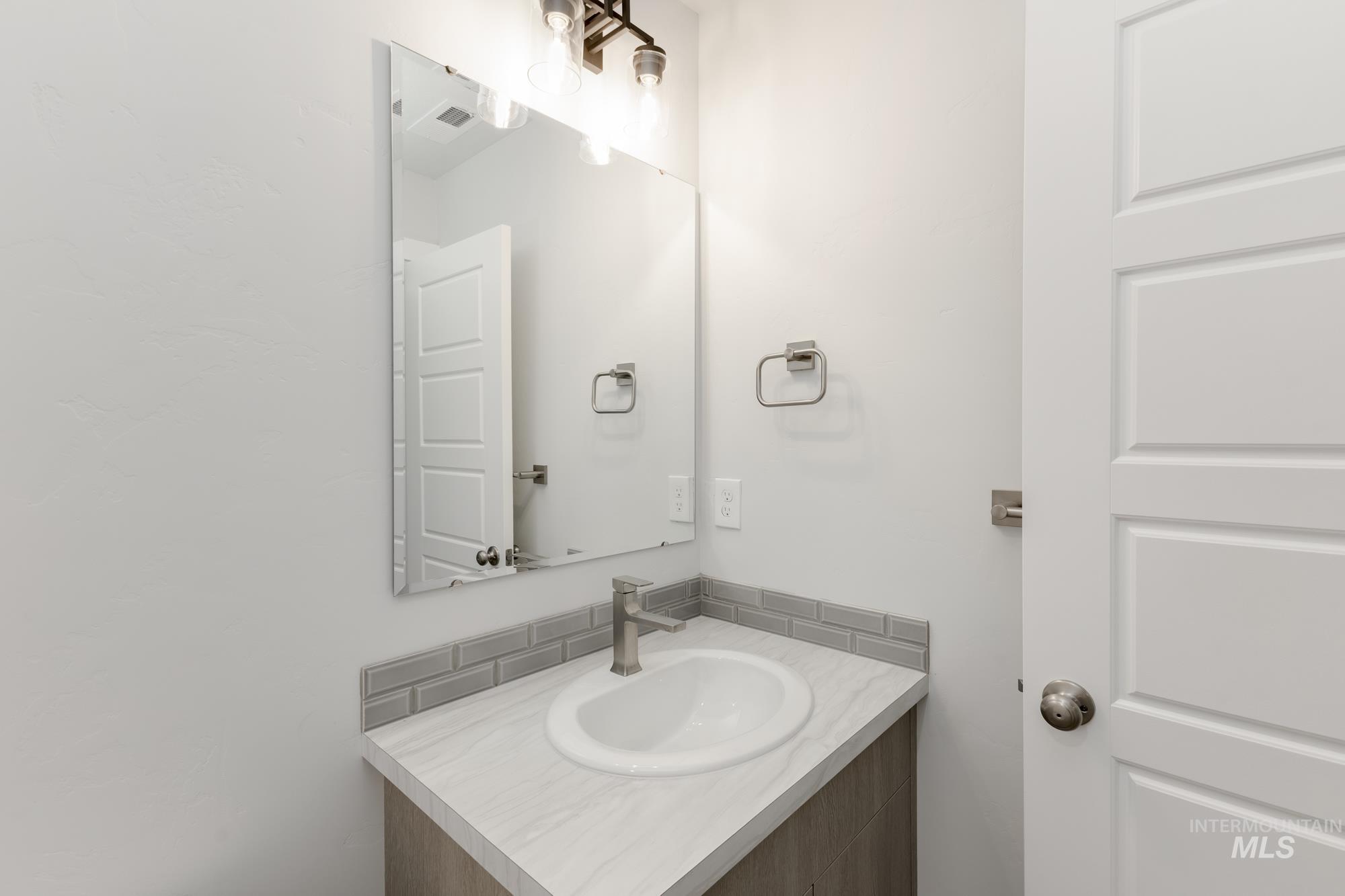 920 E Perjue Basin Dr Property Photo 19