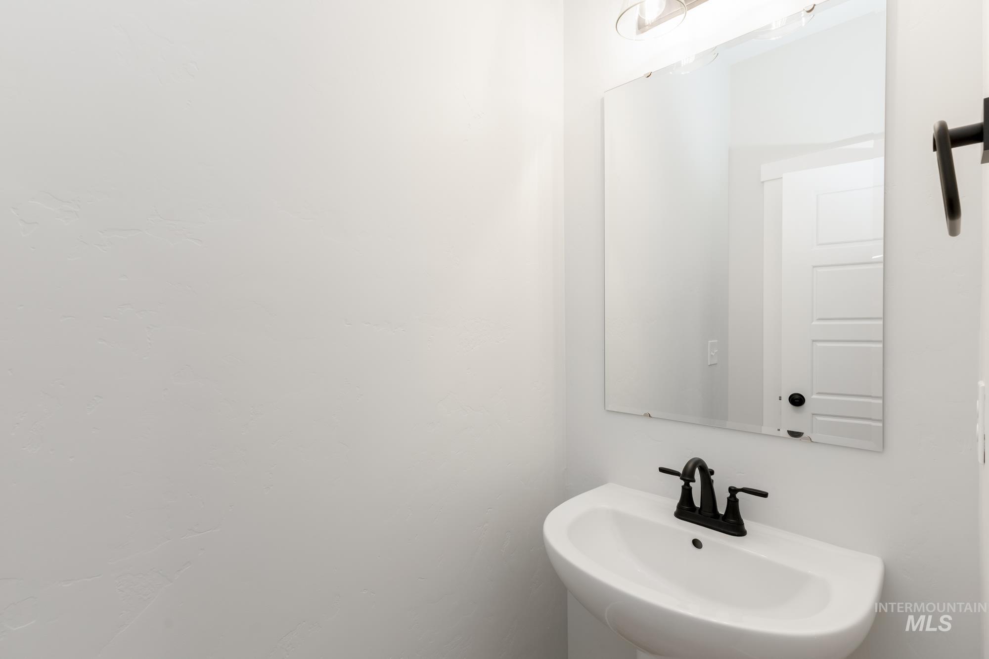 932 E Perjue Basin Dr Property Photo 11