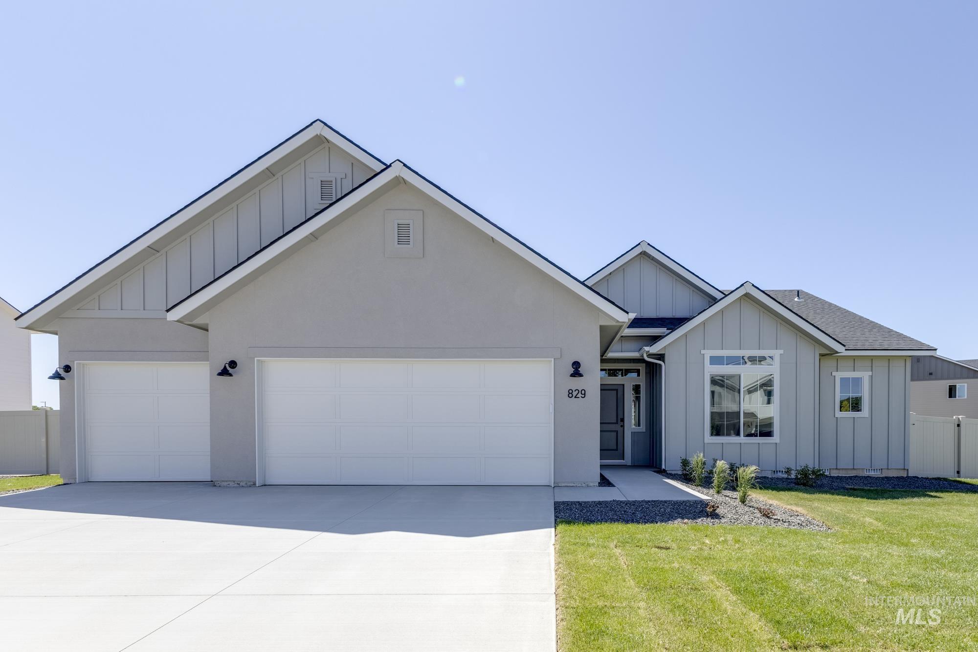 829 E Perjue Basin Dr Property Photo 1