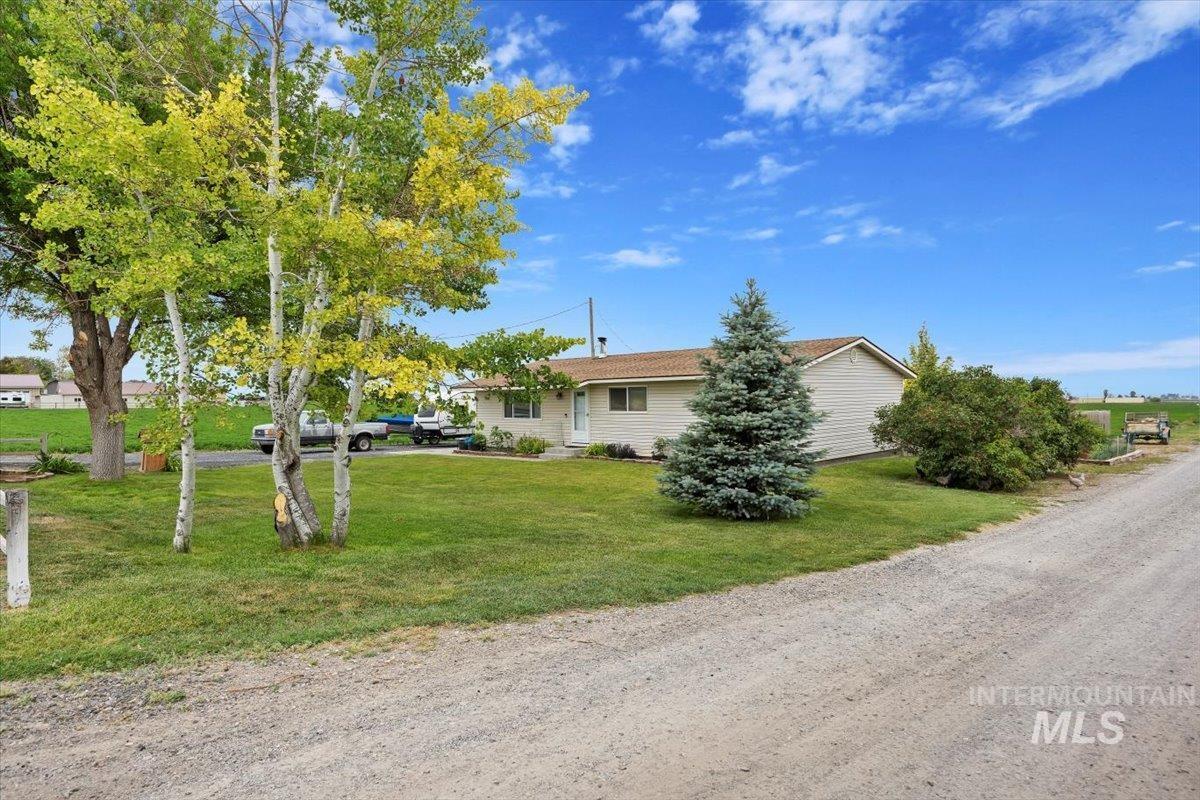 1910 E 3950 N Property Photo 1