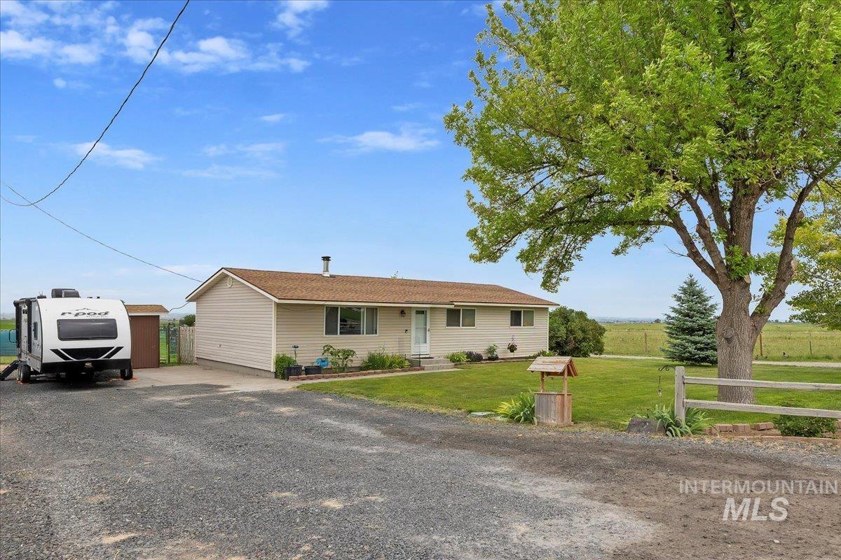 1910 E 3950 N Property Photo 1