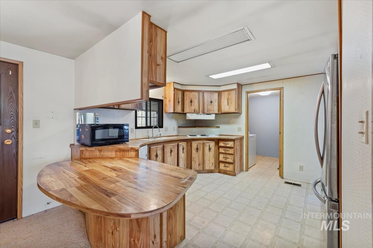 914 N Midland Blvd Property Photo 12