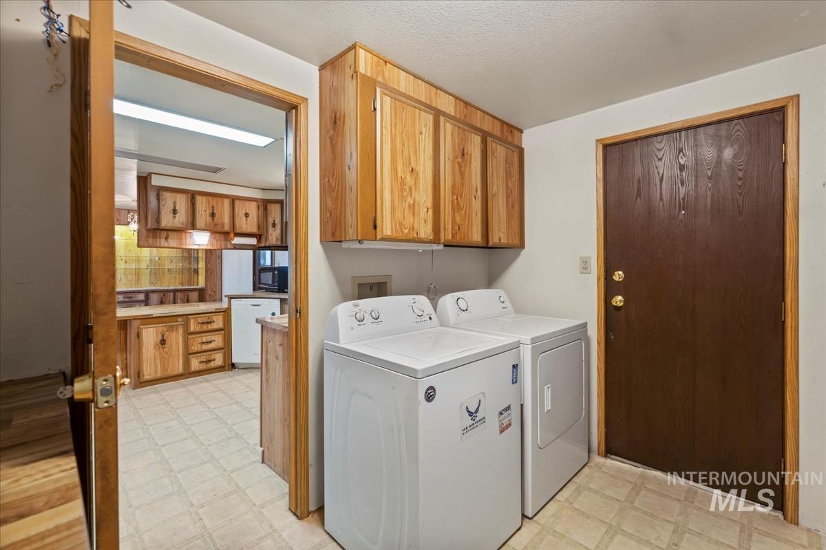 914 N Midland Blvd Property Photo 16