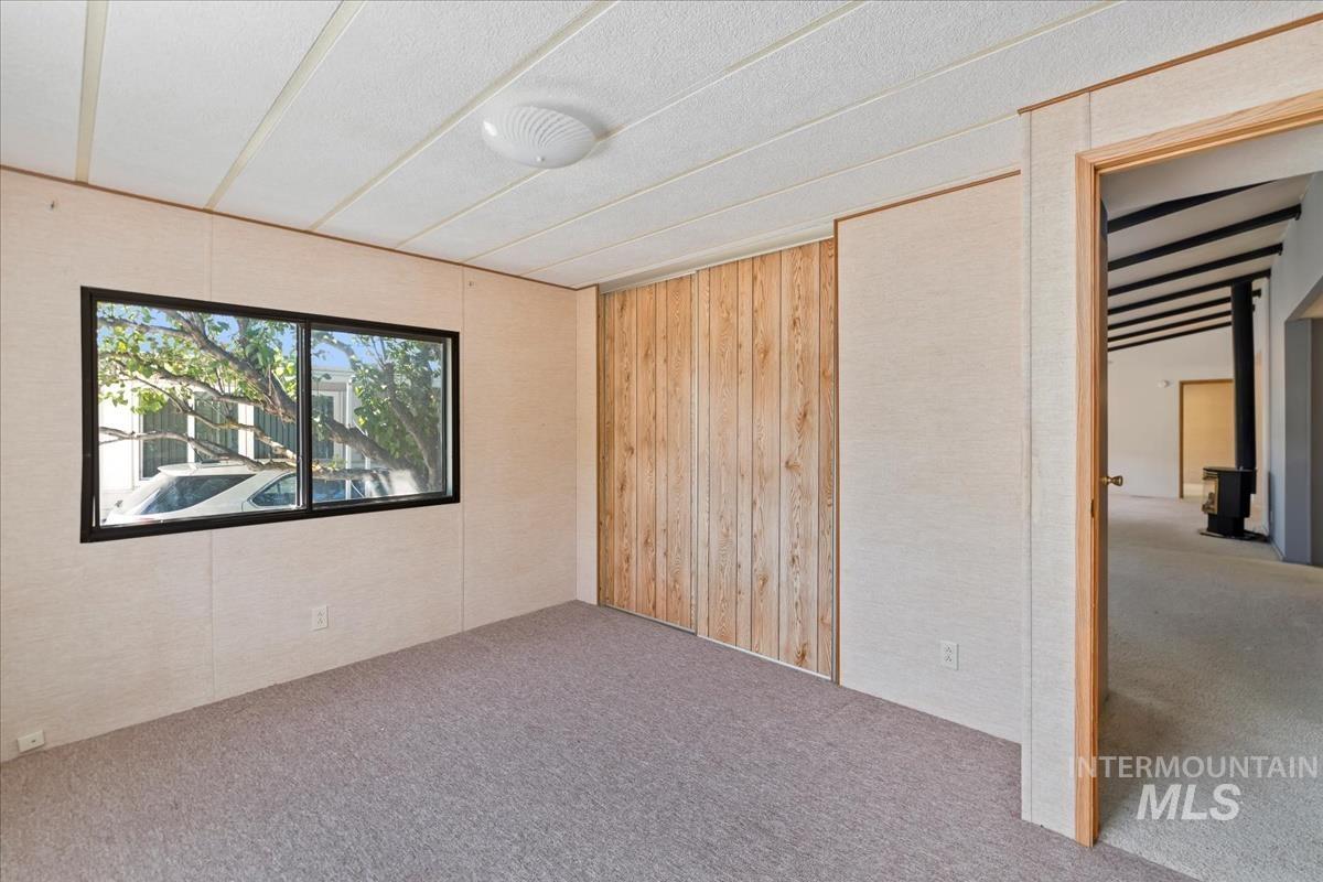 914 N Midland Blvd Property Photo 25