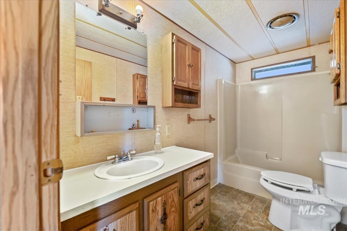 914 N Midland Blvd Property Photo 26