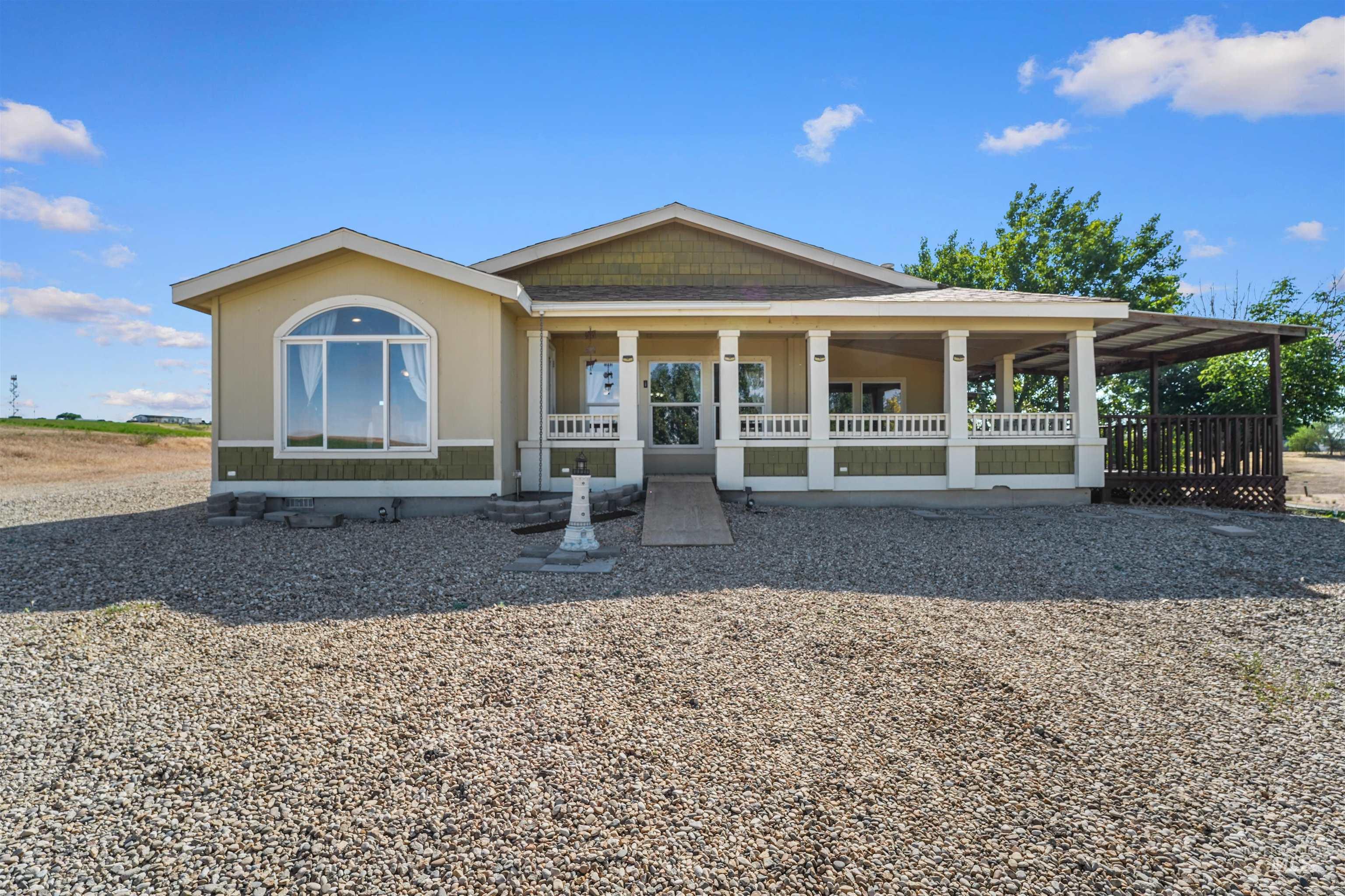 5494 Oasis Rd Property Photo 1
