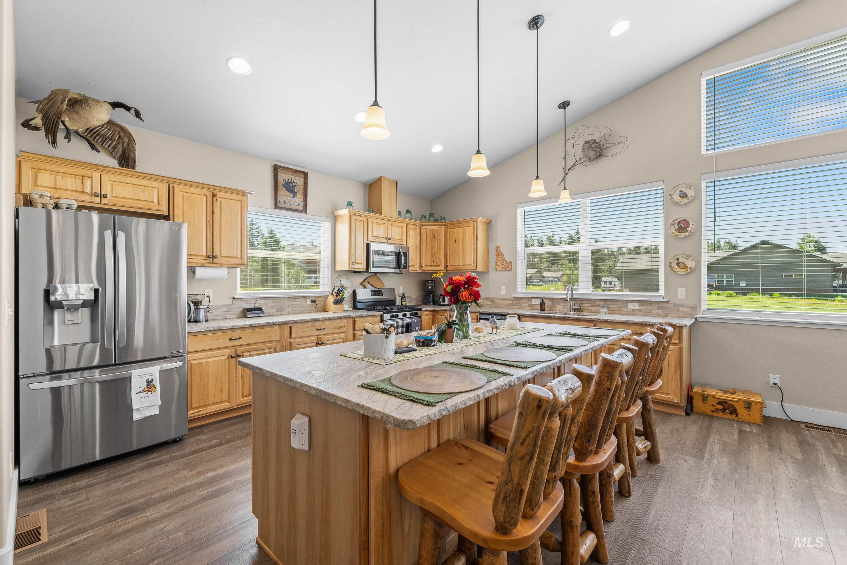 656 Fox Ridge Lane Property Photo 8