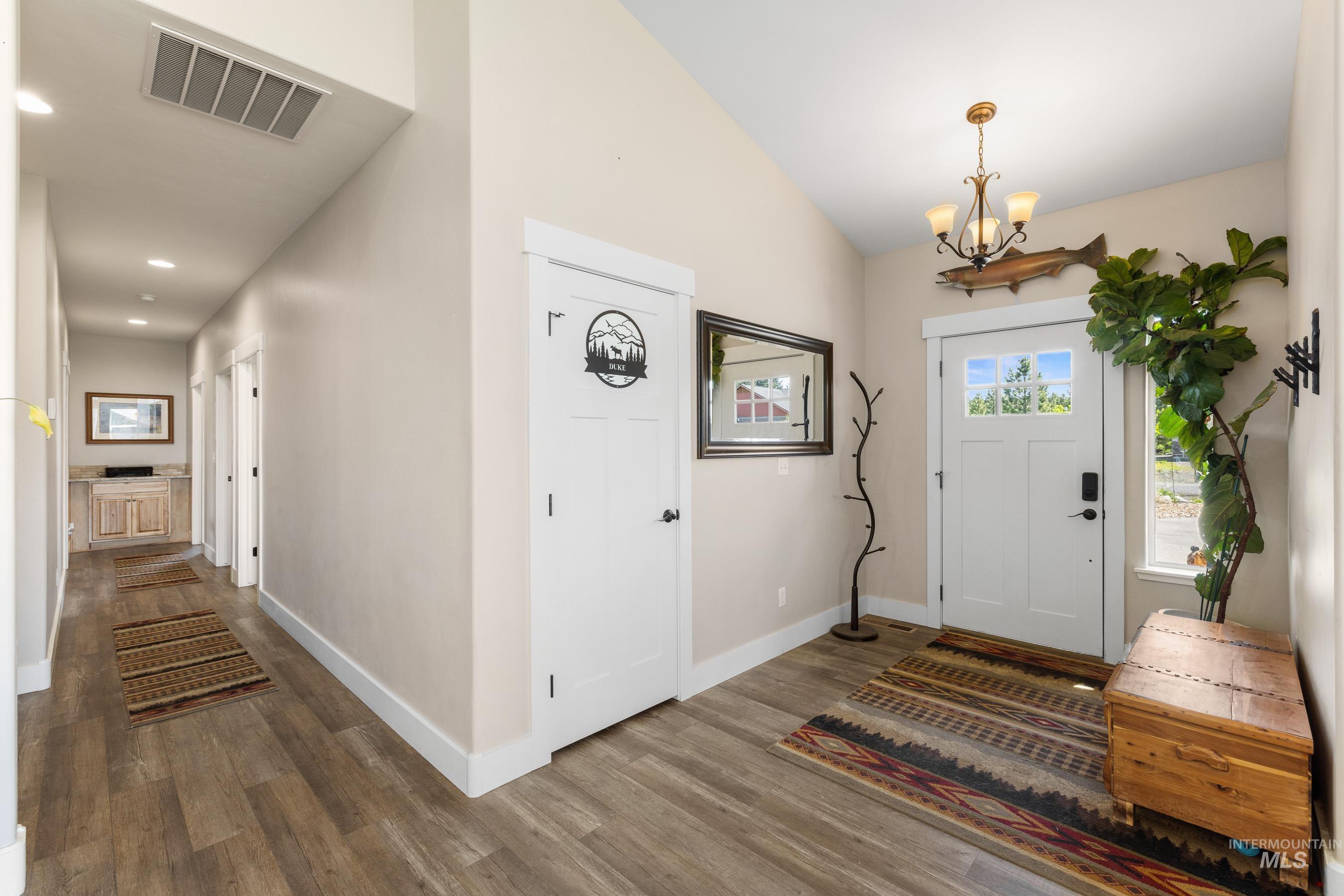 656 Fox Ridge Lane Property Photo 18