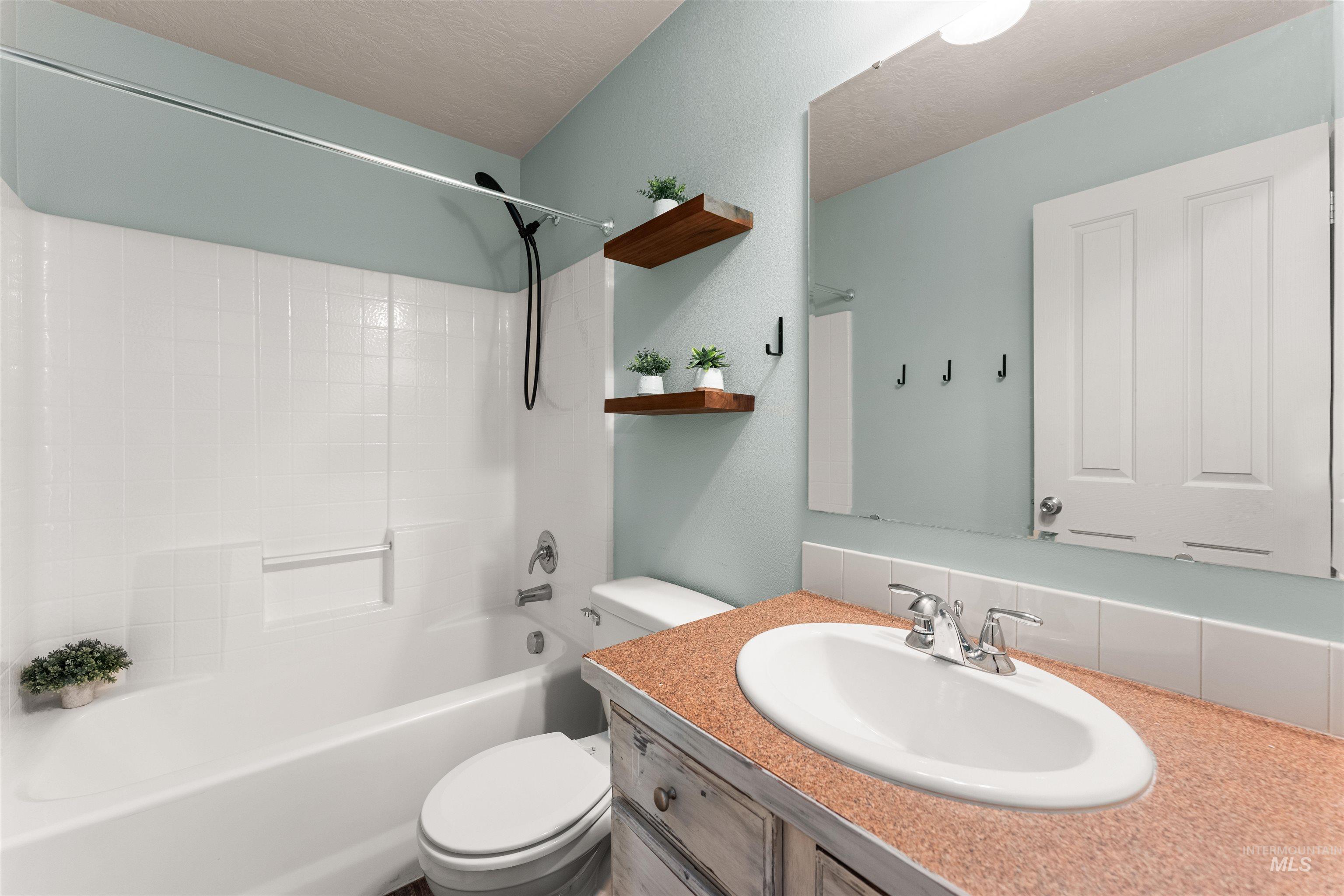 16170 Golddust Place Property Photo 11